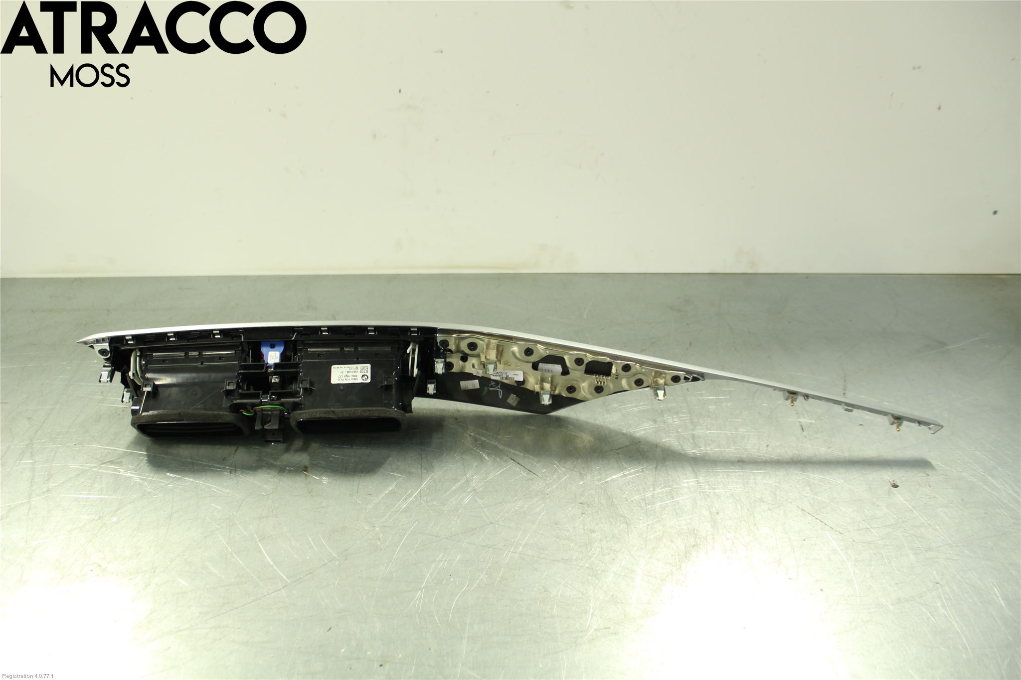 BMW 3 F30/F31/F80 12-19 Dashbord Kanal - Dyse