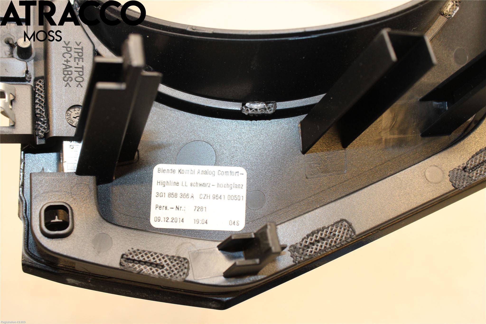 Volkswagen VW PASSAT 15-19 Instrument Ramme