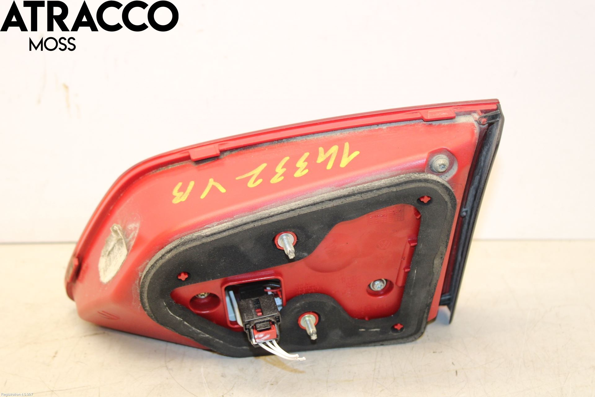 Volkswagen VW PASSAT 11-14 Baklykt Venstre  På Luke(Indre