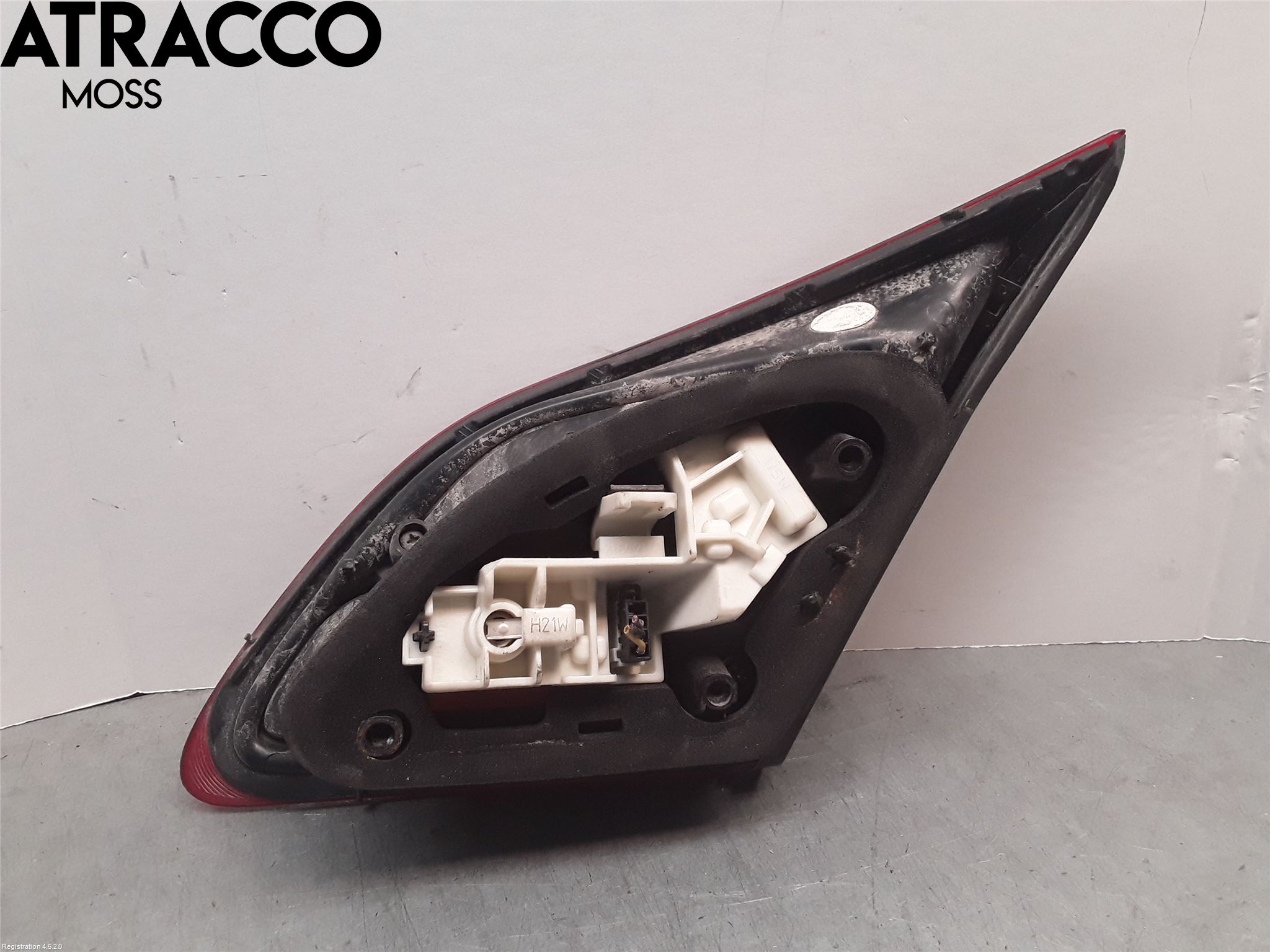 Opel ASTRA J 10-15 Baklykt Venstre  På Luke(Indre