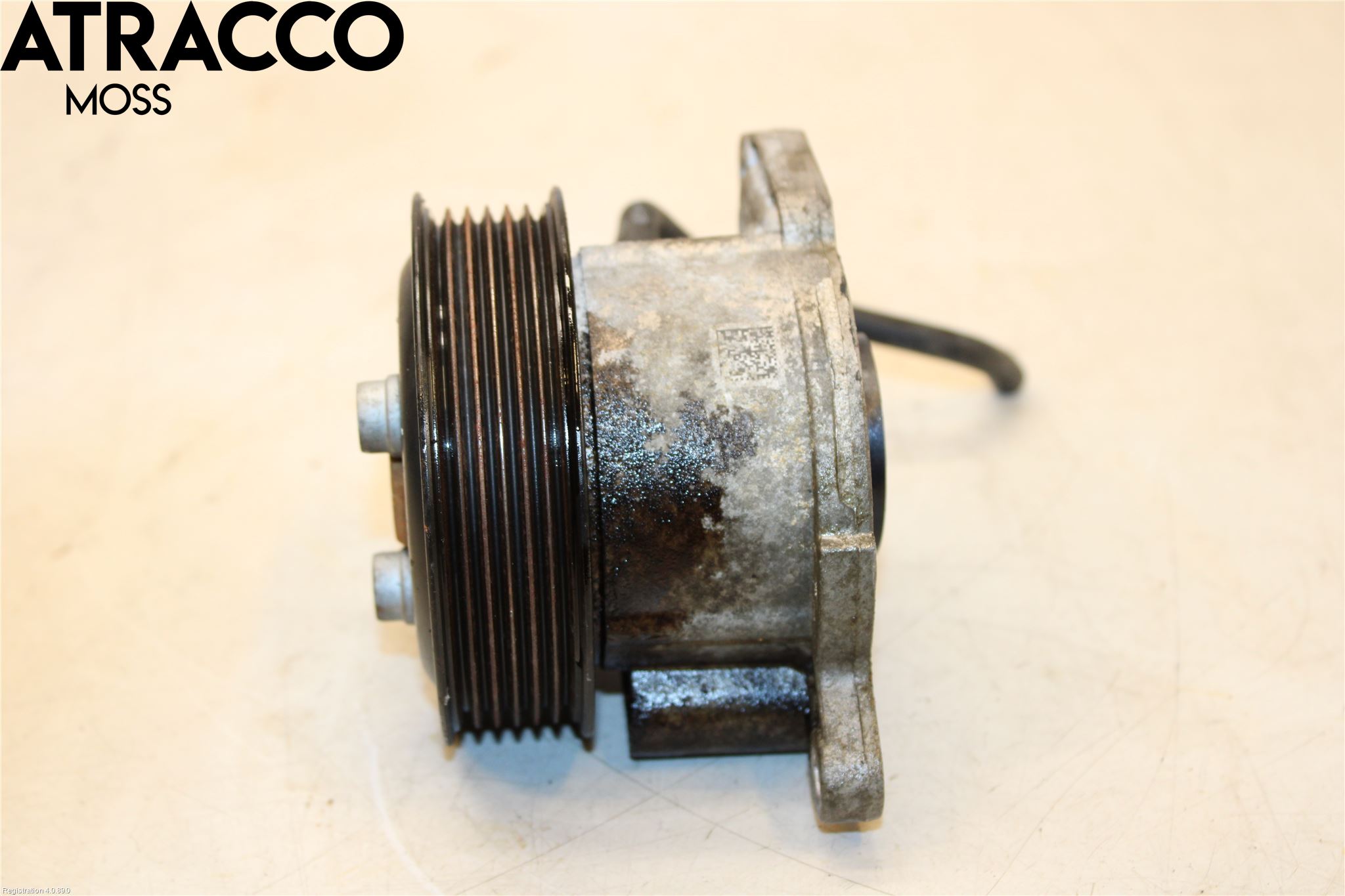 Volkswagen VW CADDY 11-15 Vannpumpe