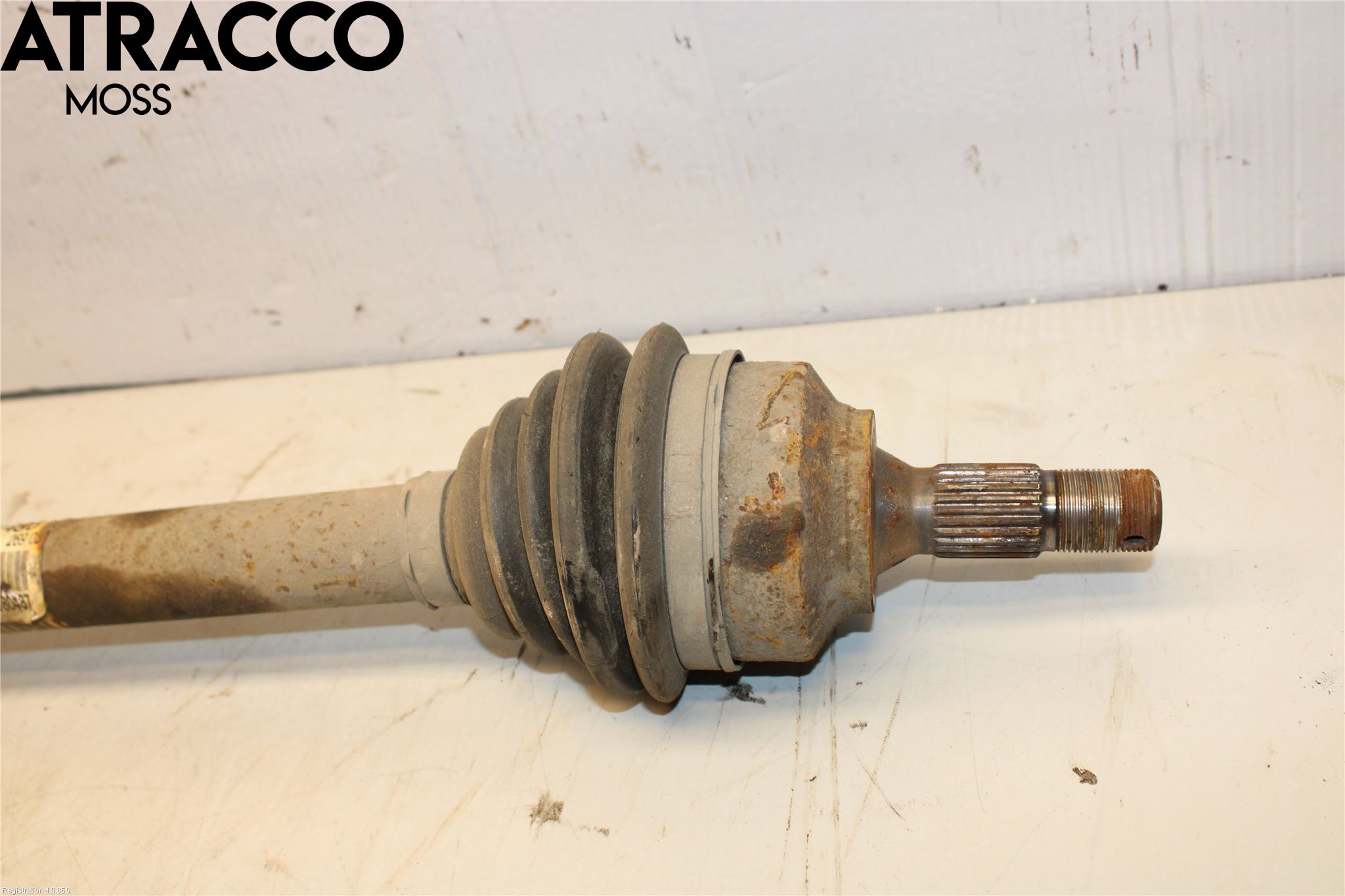 Peugeot 308 08-13 Drivaksel Foran Kompl Høyre