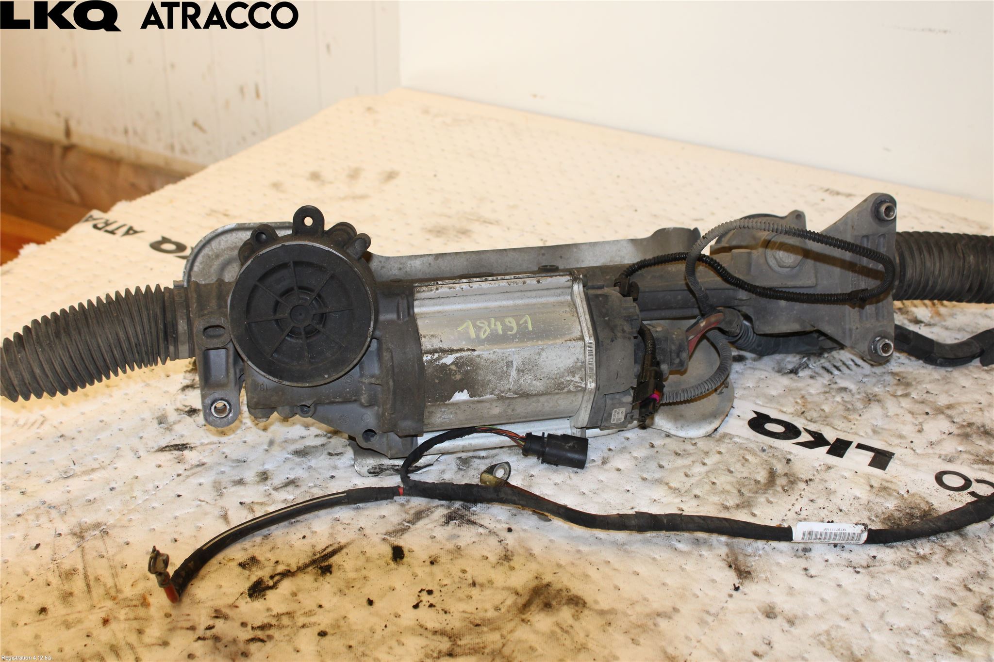 Volkswagen VW GOLF VI 09-13 Servo Snekke - Tannstang