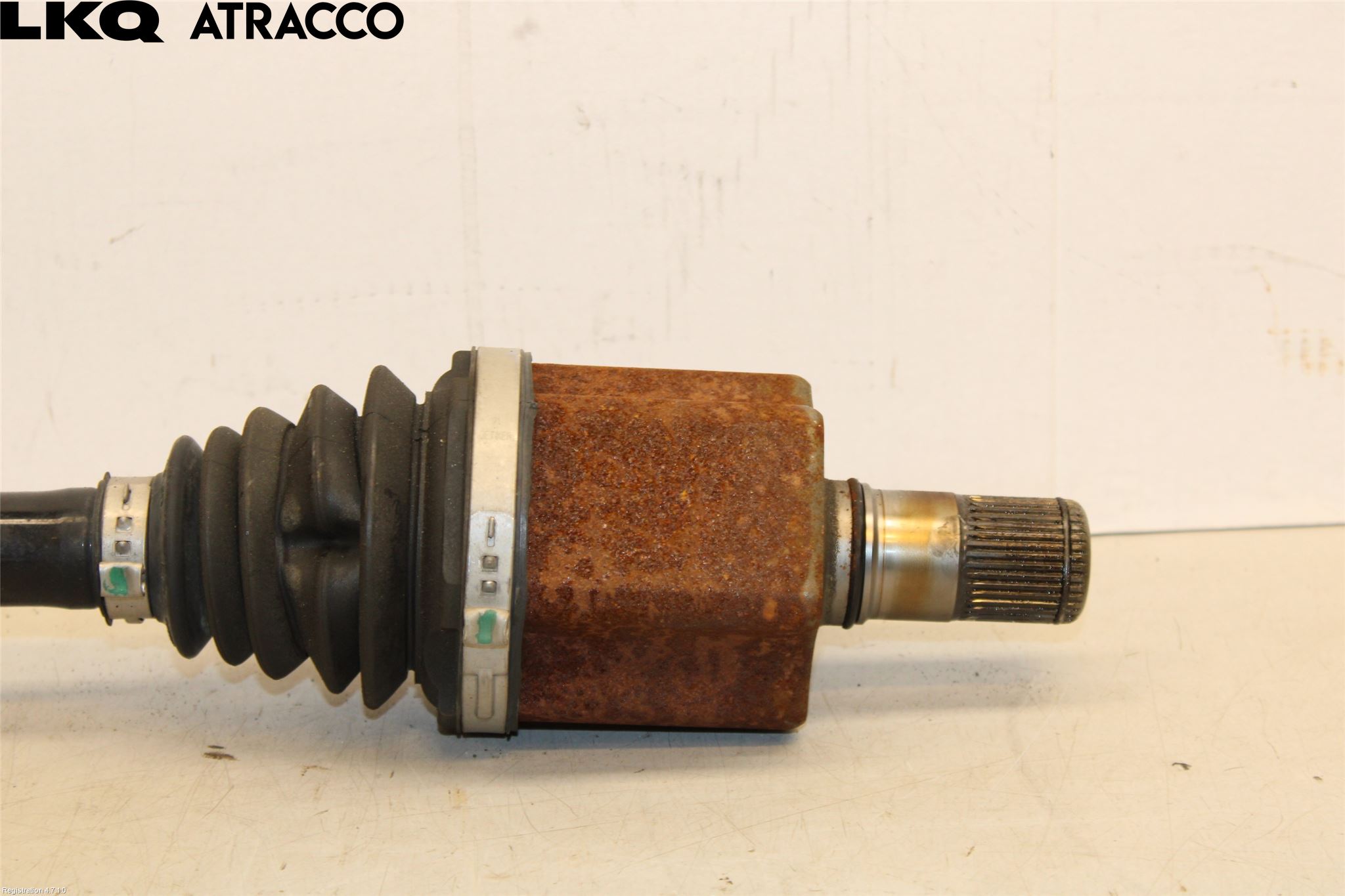 Skoda SUPERB 16-24 Drivaksel Foran Kompl Venstre