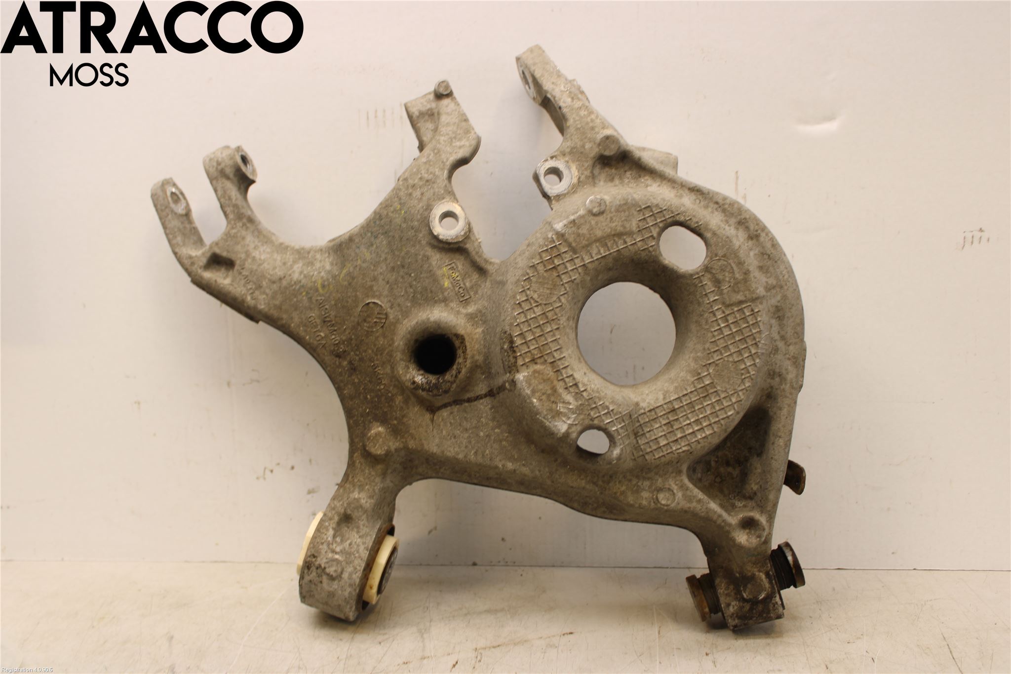 Opel INSIGNIA 09-16 Spindel Vb