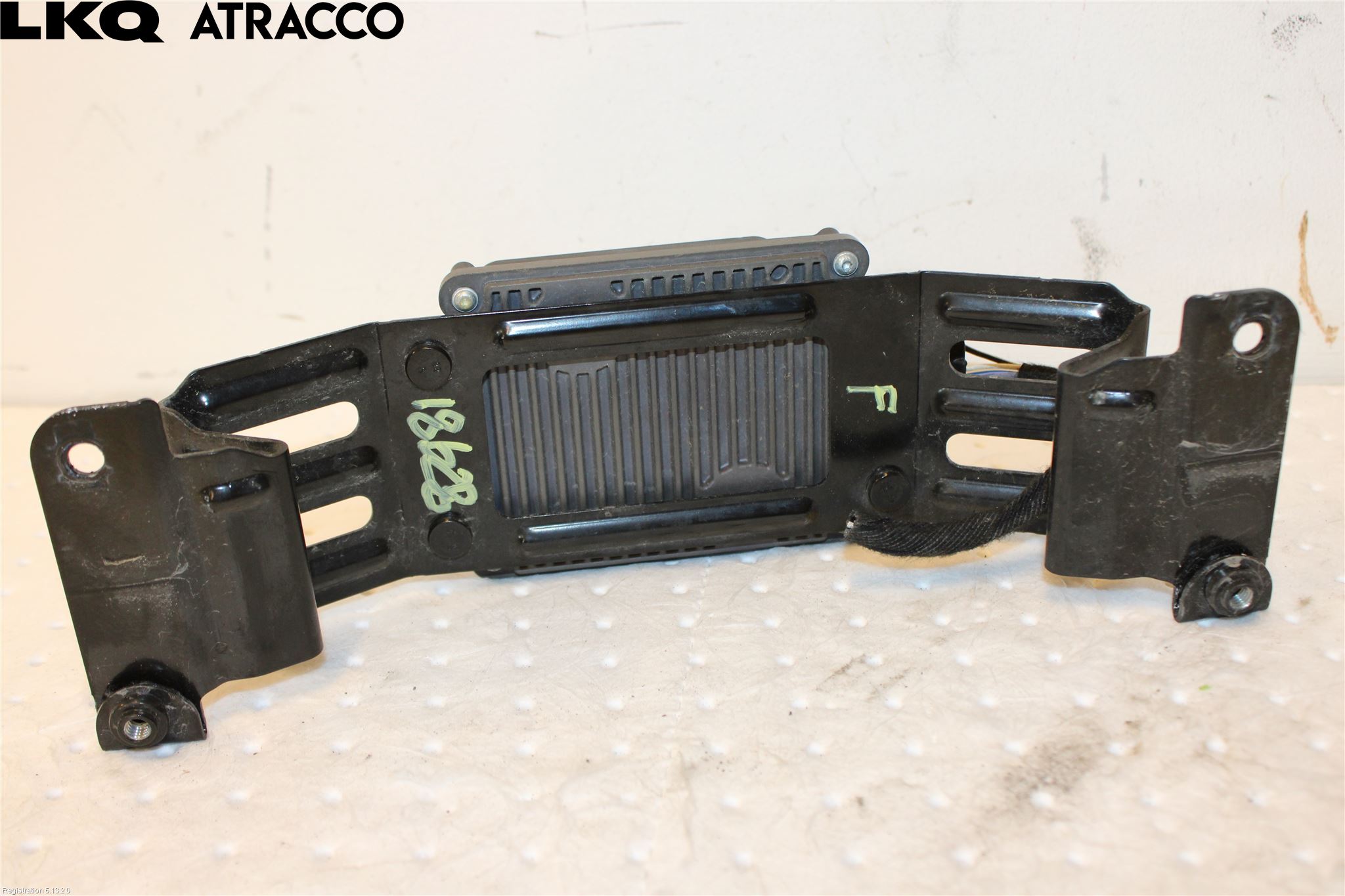 Opel INSIGNIA 17- Sensor Parkering Front