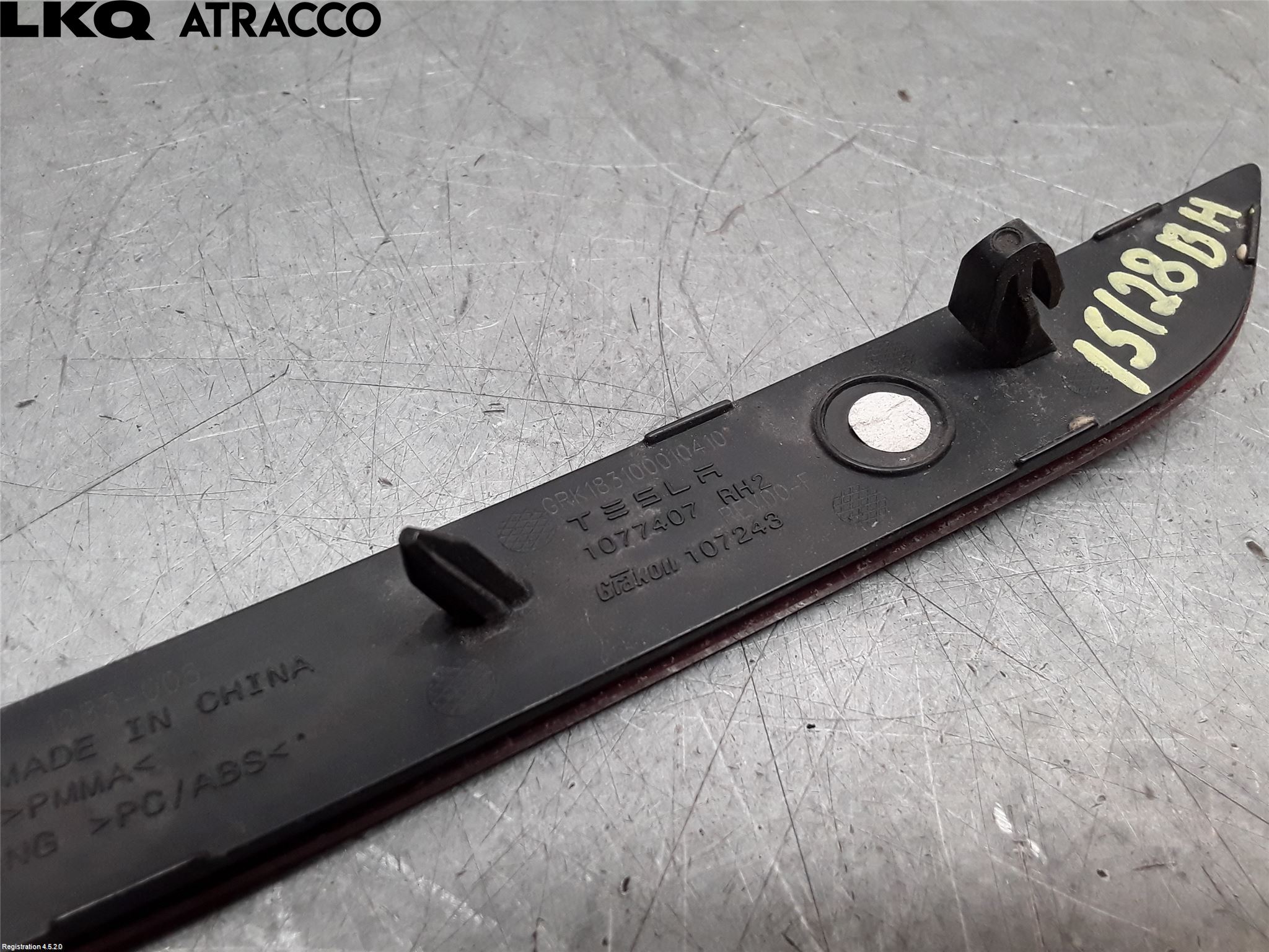 Tesla MODEL 3 17- Refleks Bak