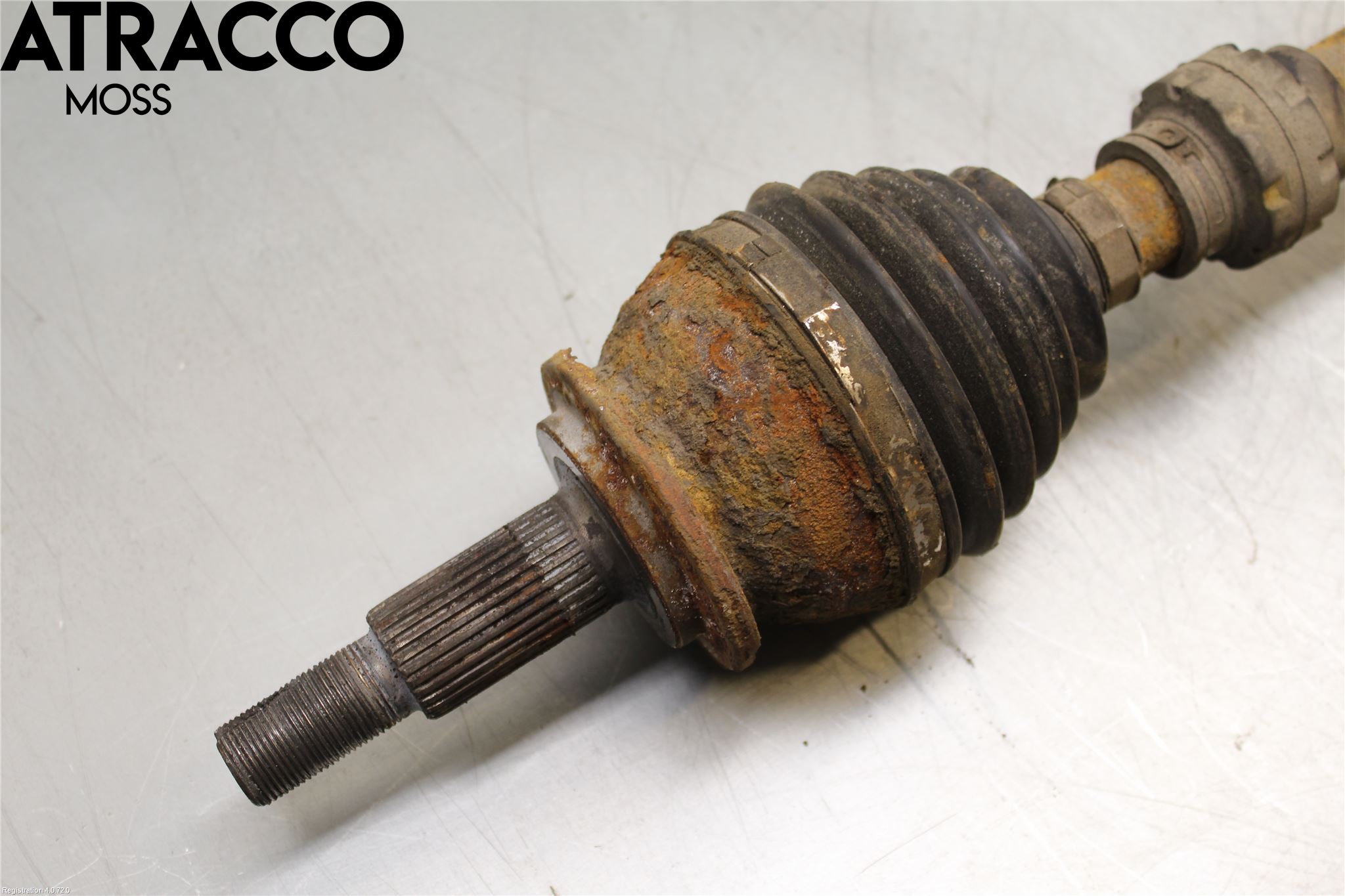 Toyota RAV 4 06-12 Drivaksel Foran Kompl Høyre