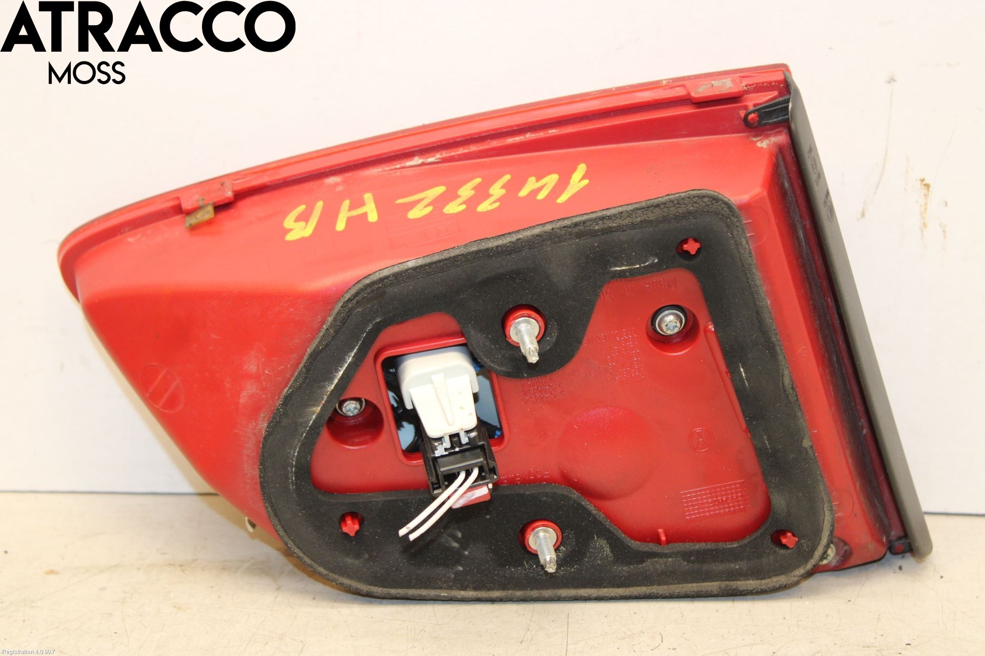 Volkswagen VW PASSAT 11-14 Baklykt Høyre  På Luke(Indre)