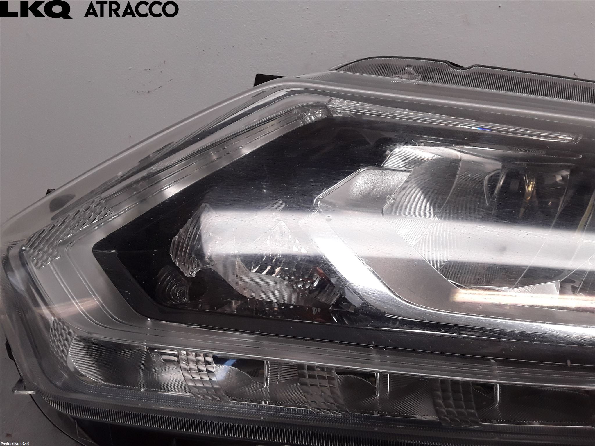 Nissan X-TRAIL 14-21 Frontlykt Venstre