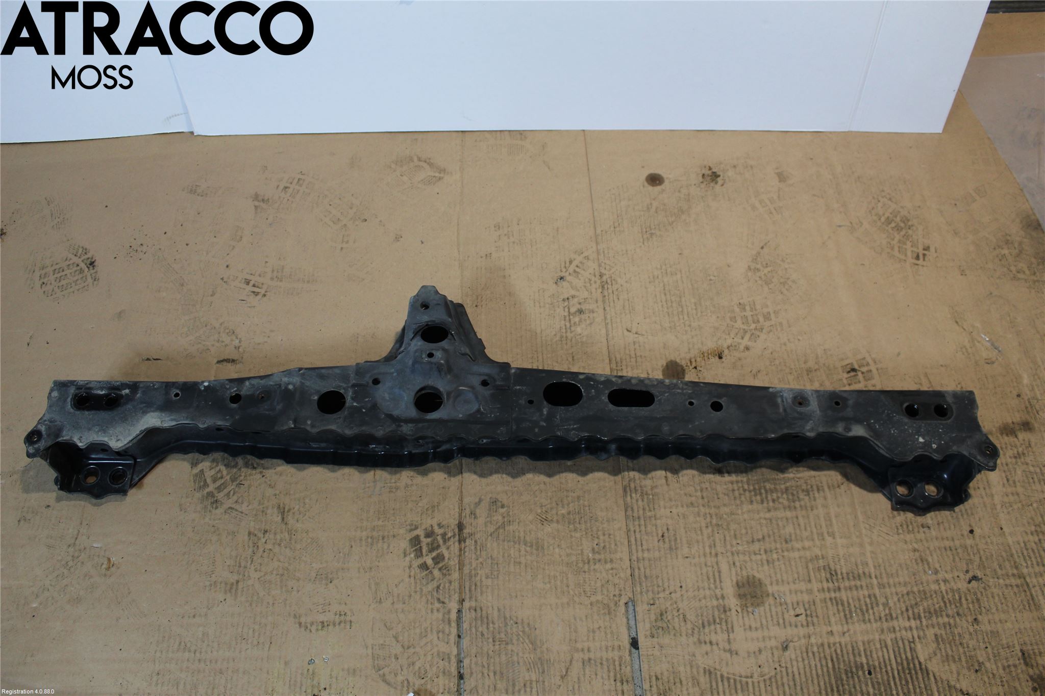 Toyota AVENSIS 09-15 Motorbjelke (Langs Gående )