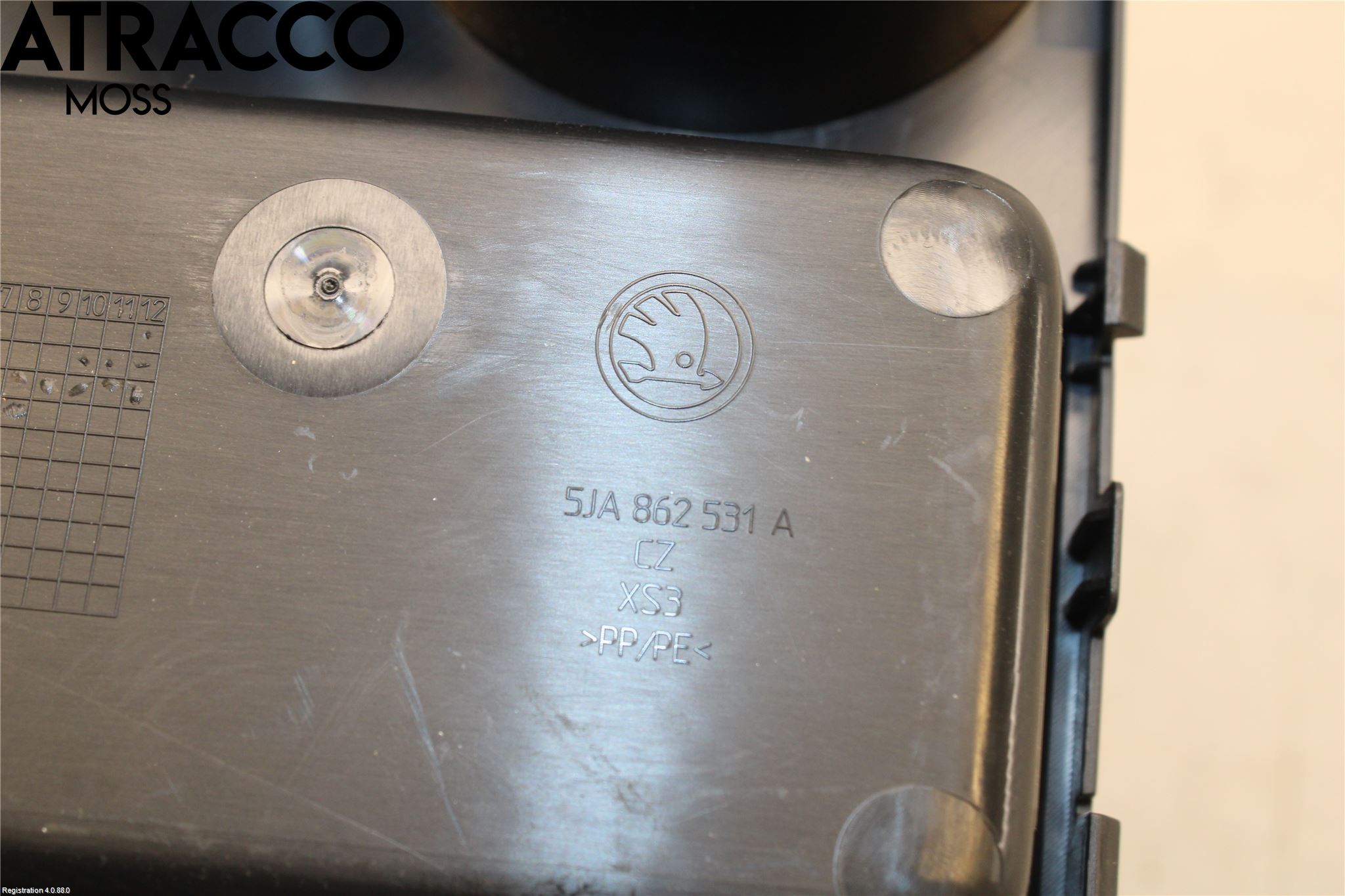 Skoda RAPID Innr Koppholder