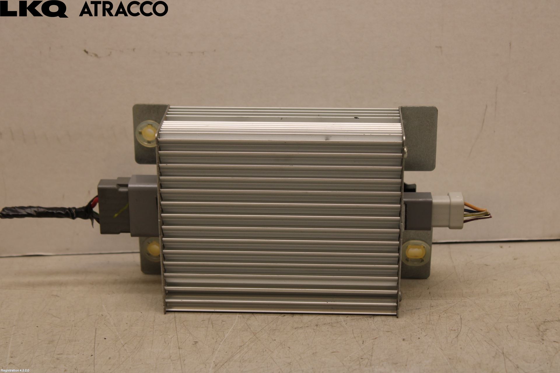 Ford MUSTANG V 05-14 Stereo Forsterker