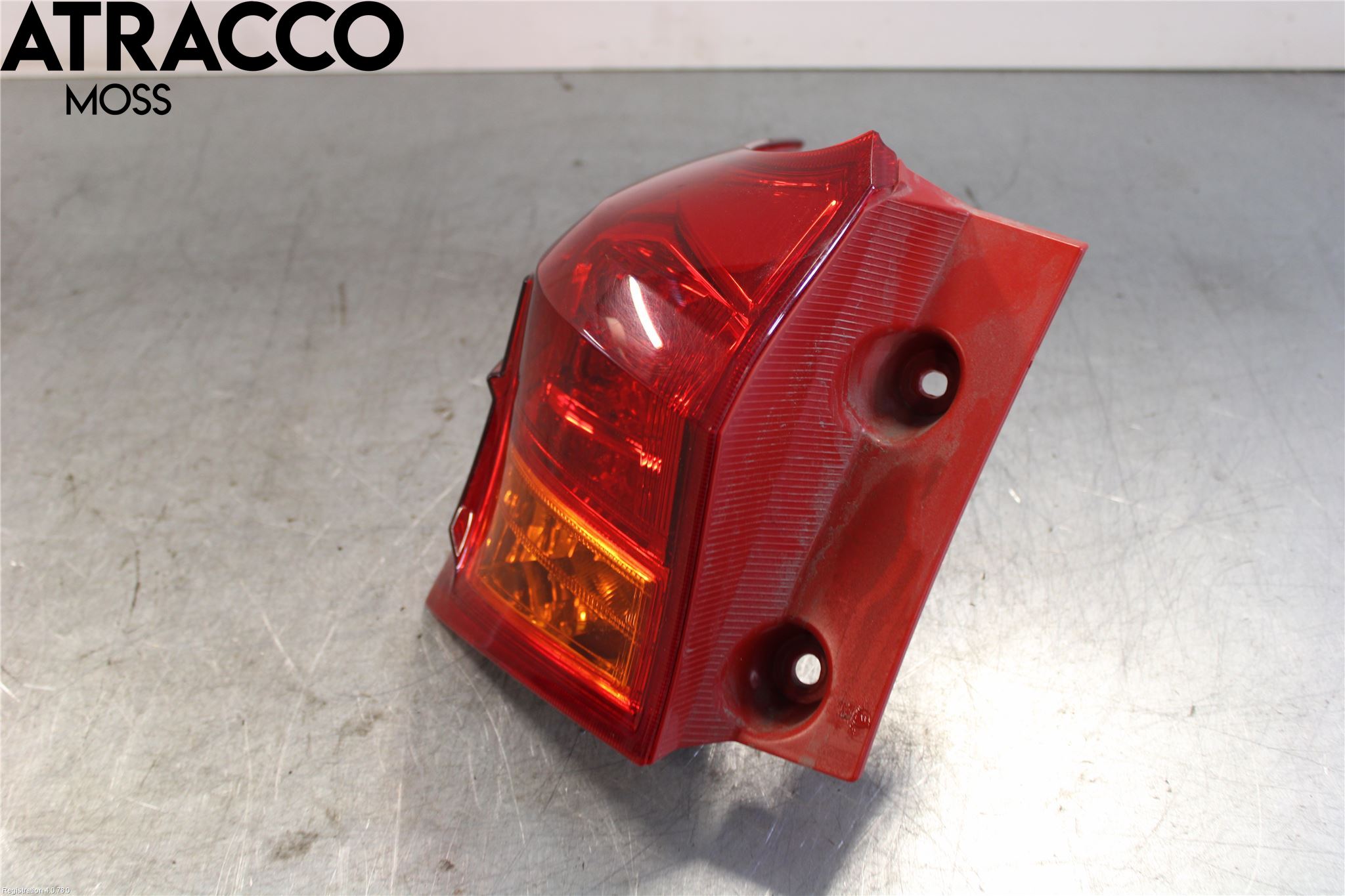 Toyota AURIS 13-19 Baklykt Venstre