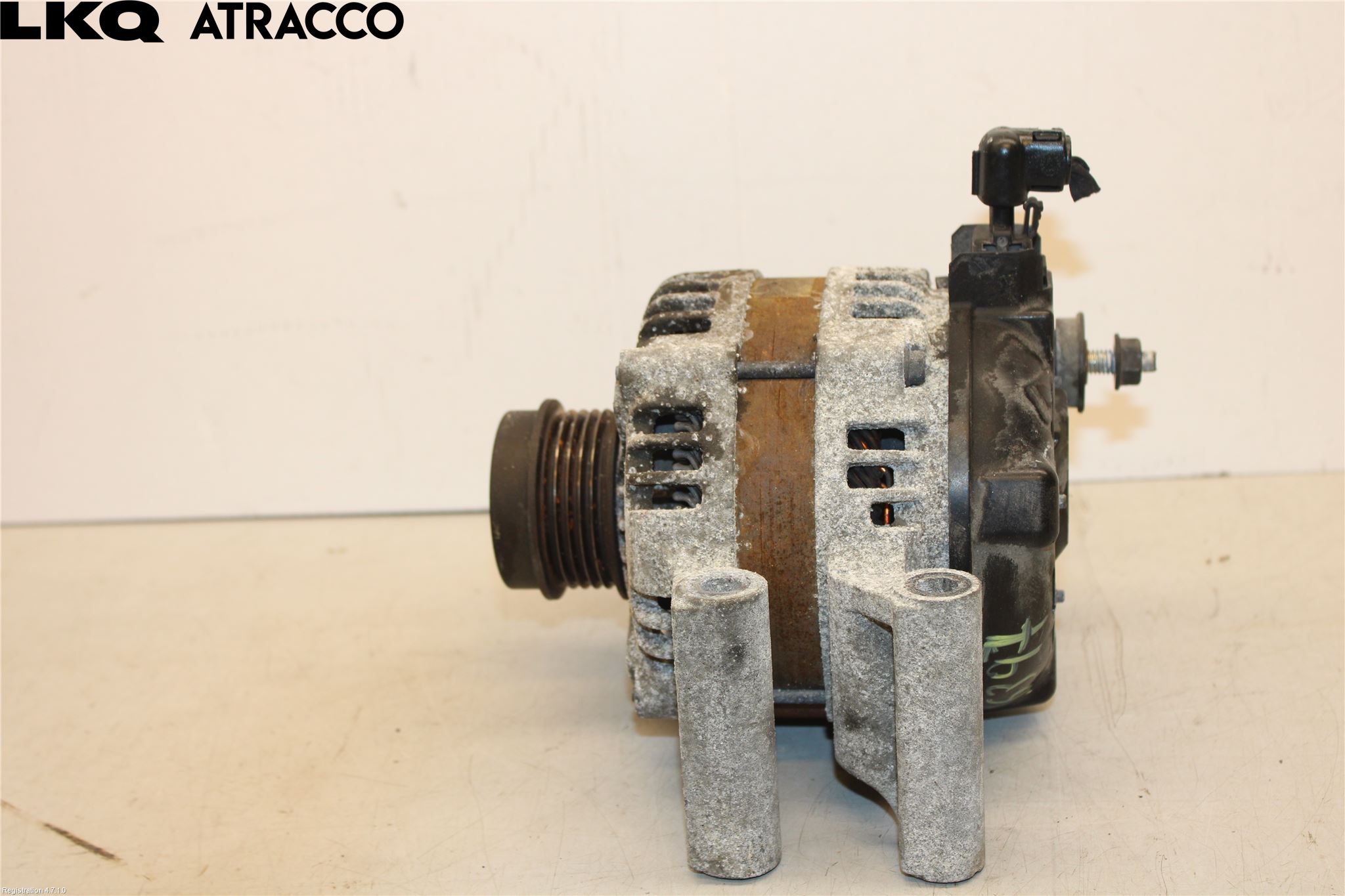 Opel INSIGNIA 17- Dynamo