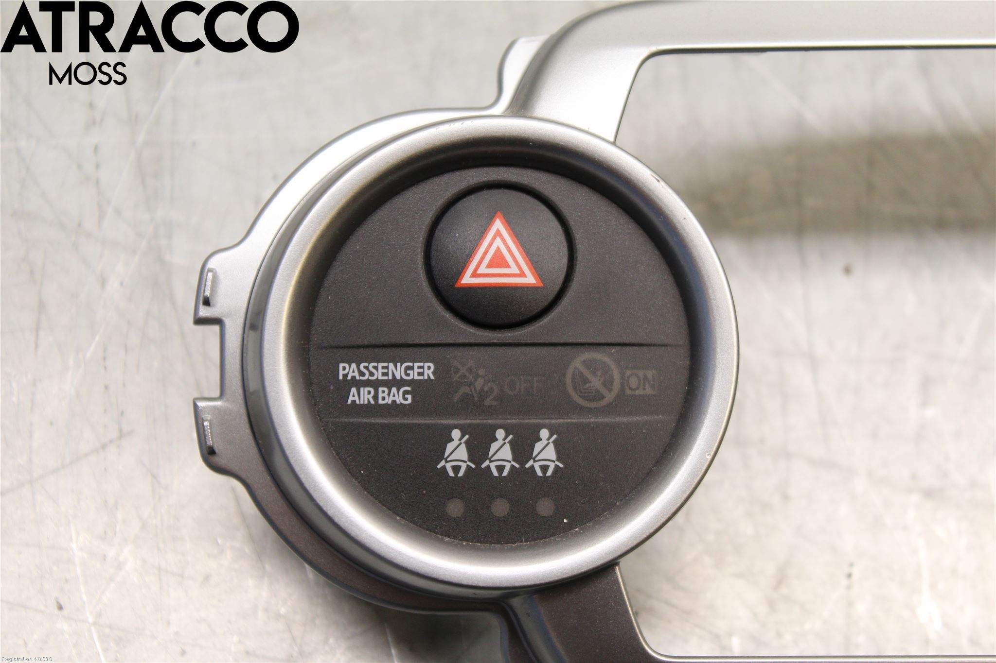 Toyota YARIS XP130 12-14 Bryter Varsel (Nødblink)