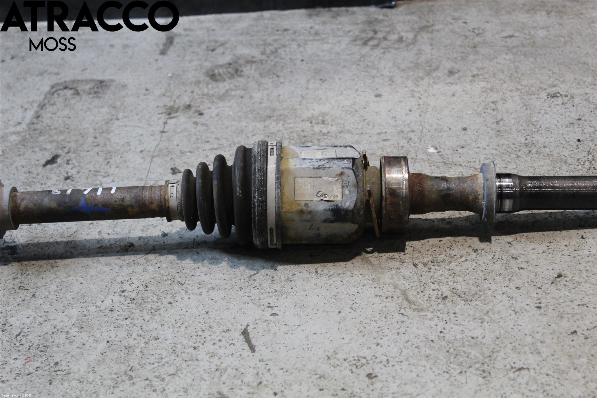 Toyota RAV 4 06-12 Drivaksel Foran Kompl Høyre