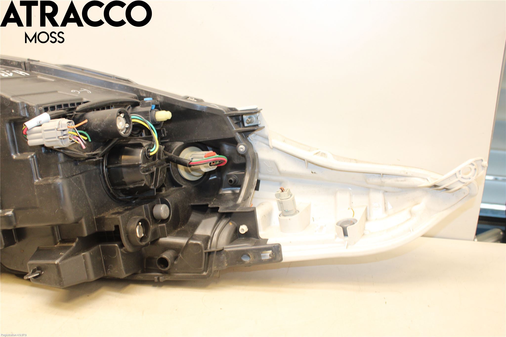 Nissan LEAF 11-17 Frontlykt Høyre