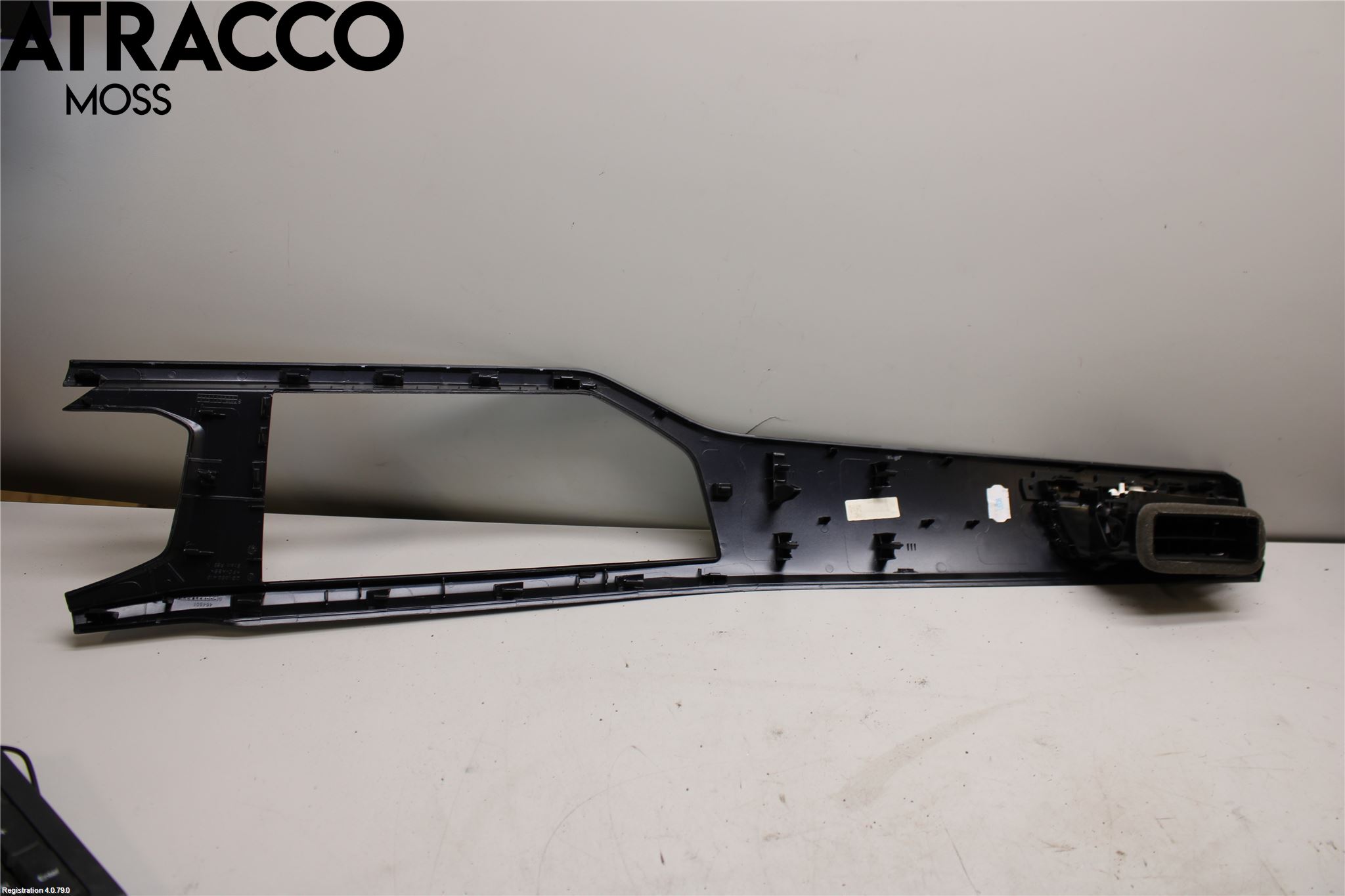 Volkswagen VW POLO VI 18->> Dashbord Kanal - Dyse