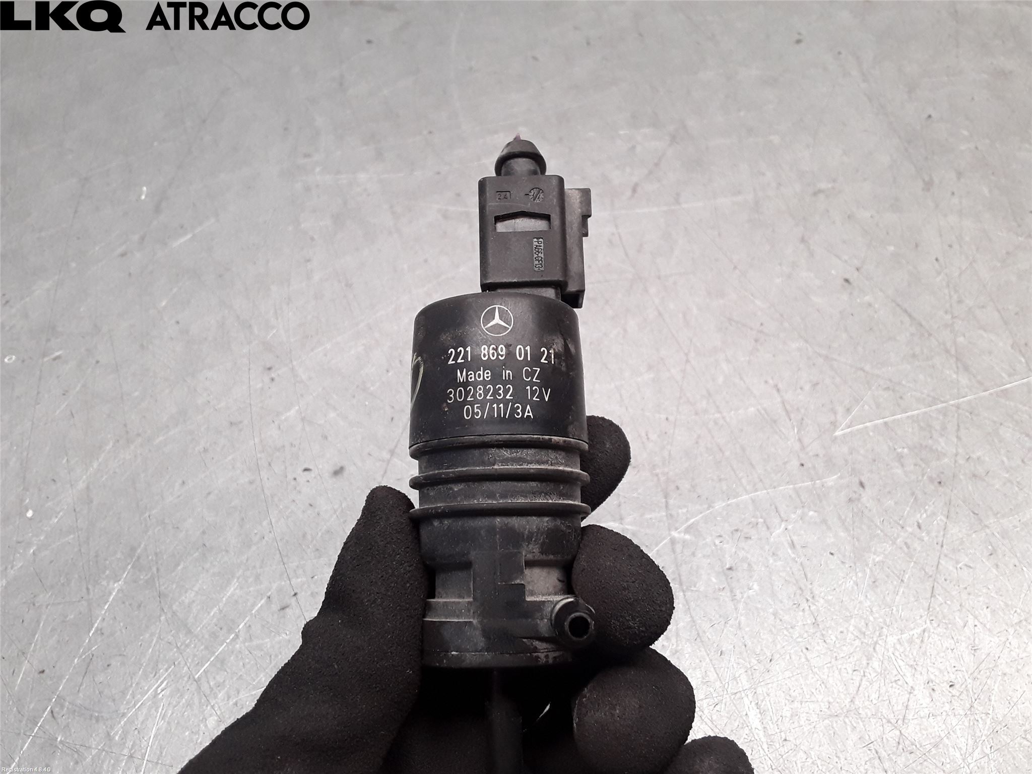 Mercedes-Benz MB C-KLASS (W204) 07-15 Spylerpumpe Frontrute