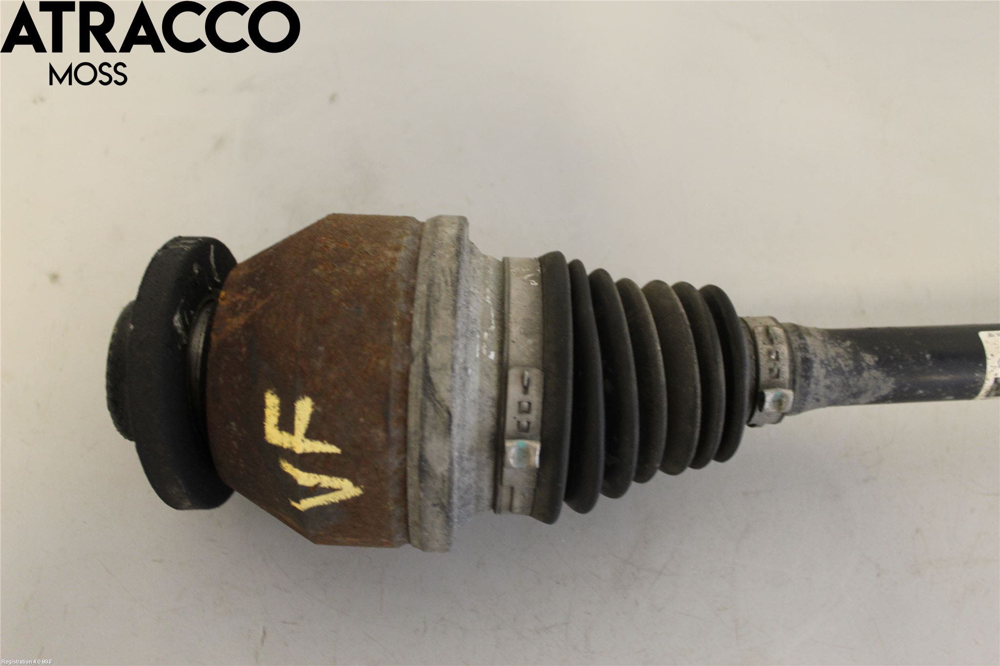 Volkswagen VW TRANSP/CARAVELLE (T5) 04-15 Drivaksel Foran Kompl Venstre