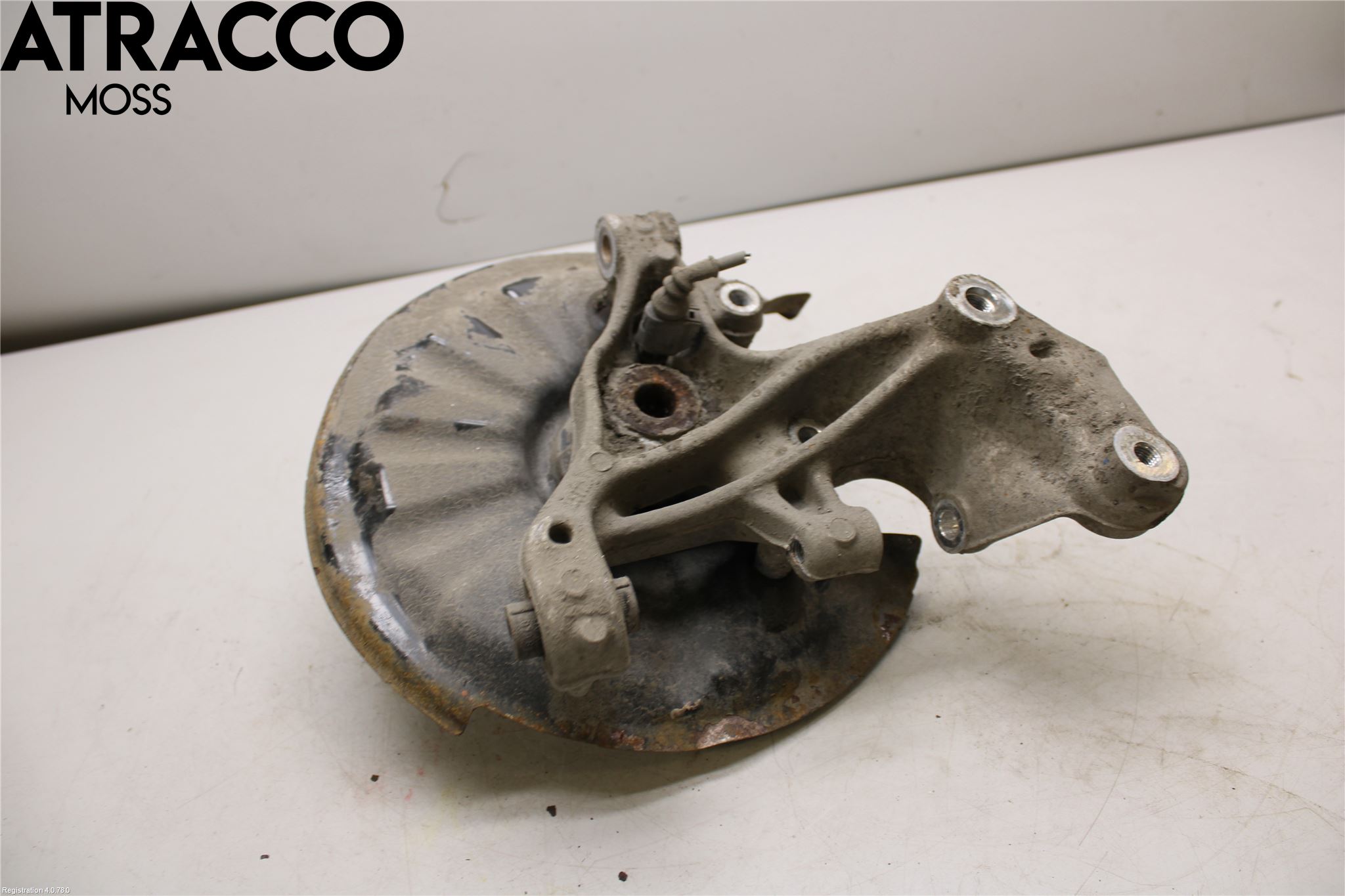 Volkswagen VW PASSAT 15-19 Spindel Vb