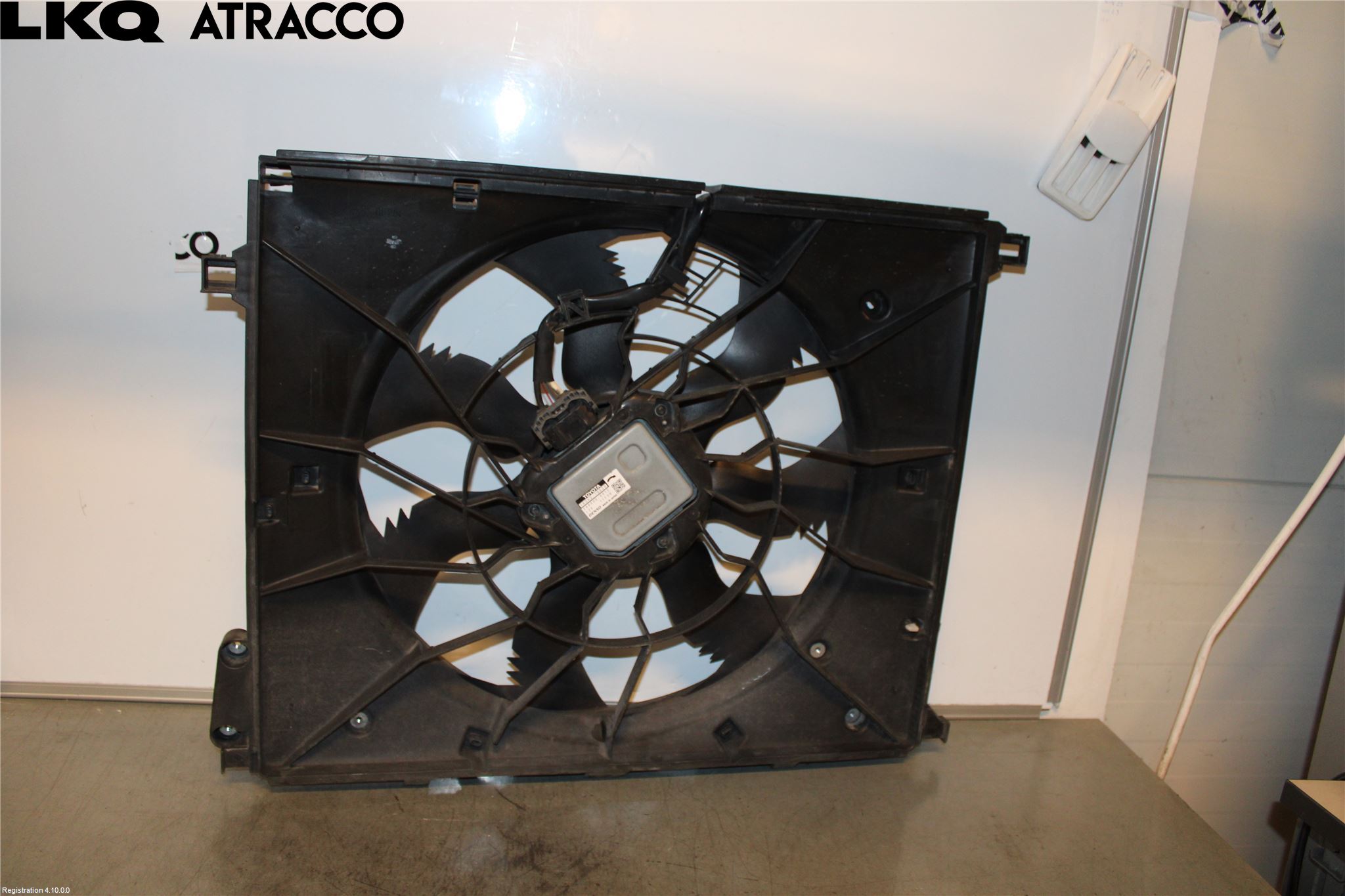 Toyota bZ4X EA10 22- Kjølevifte Elektrisk