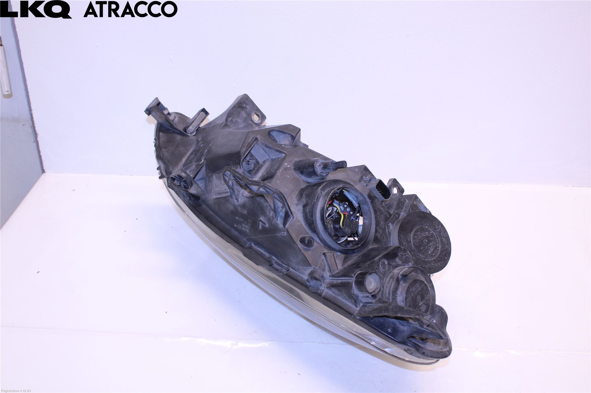 Peugeot PARTNER 08-15 Frontlykt Venstre