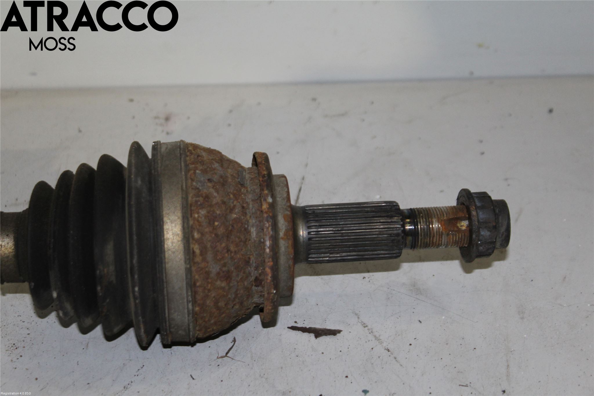 Toyota RAV4 13-18 Drivaksel Foran Kompl Venstre