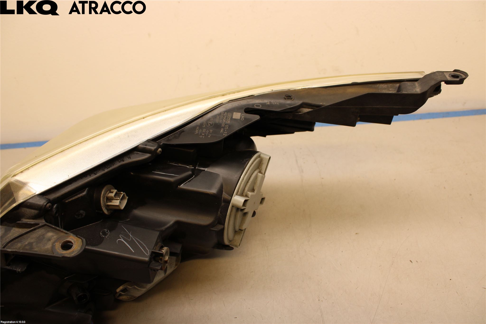 Toyota AVENSIS 09-15 Frontlykt Høyre