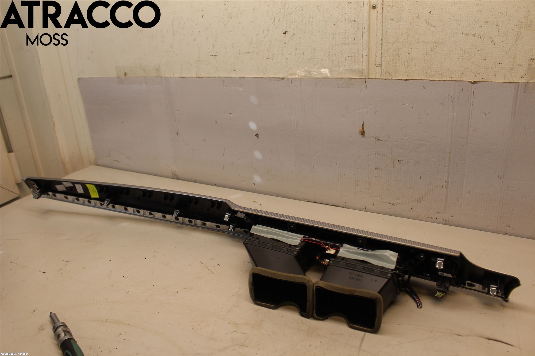 BMW 5 F10/F11/F18 09-17 Dashbord Kanal - Dyse