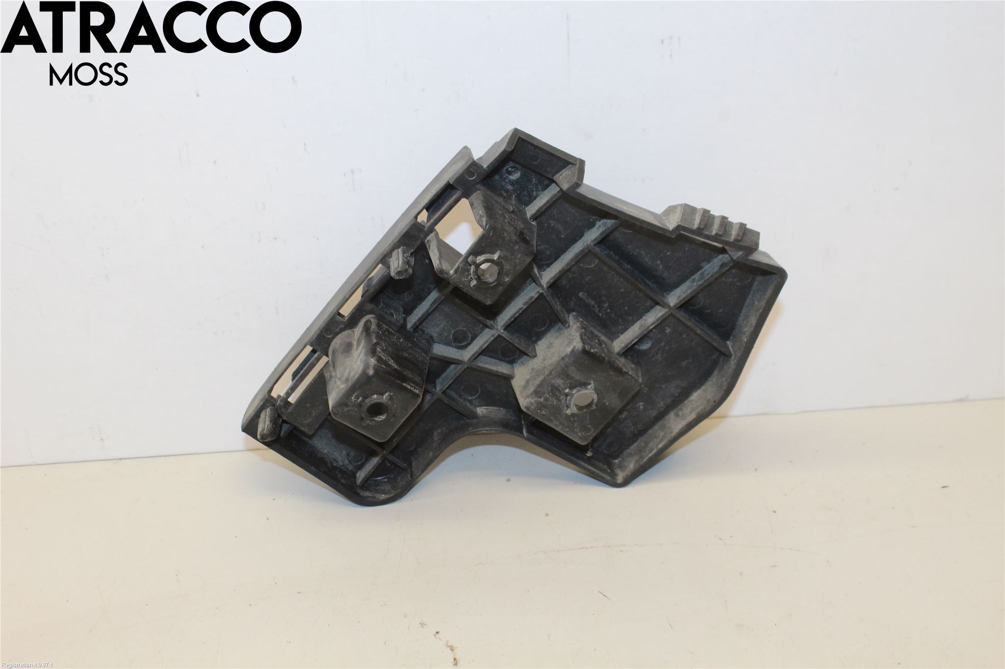 Volvo V60 11-13 Støtfangerfeste Bak Høyre