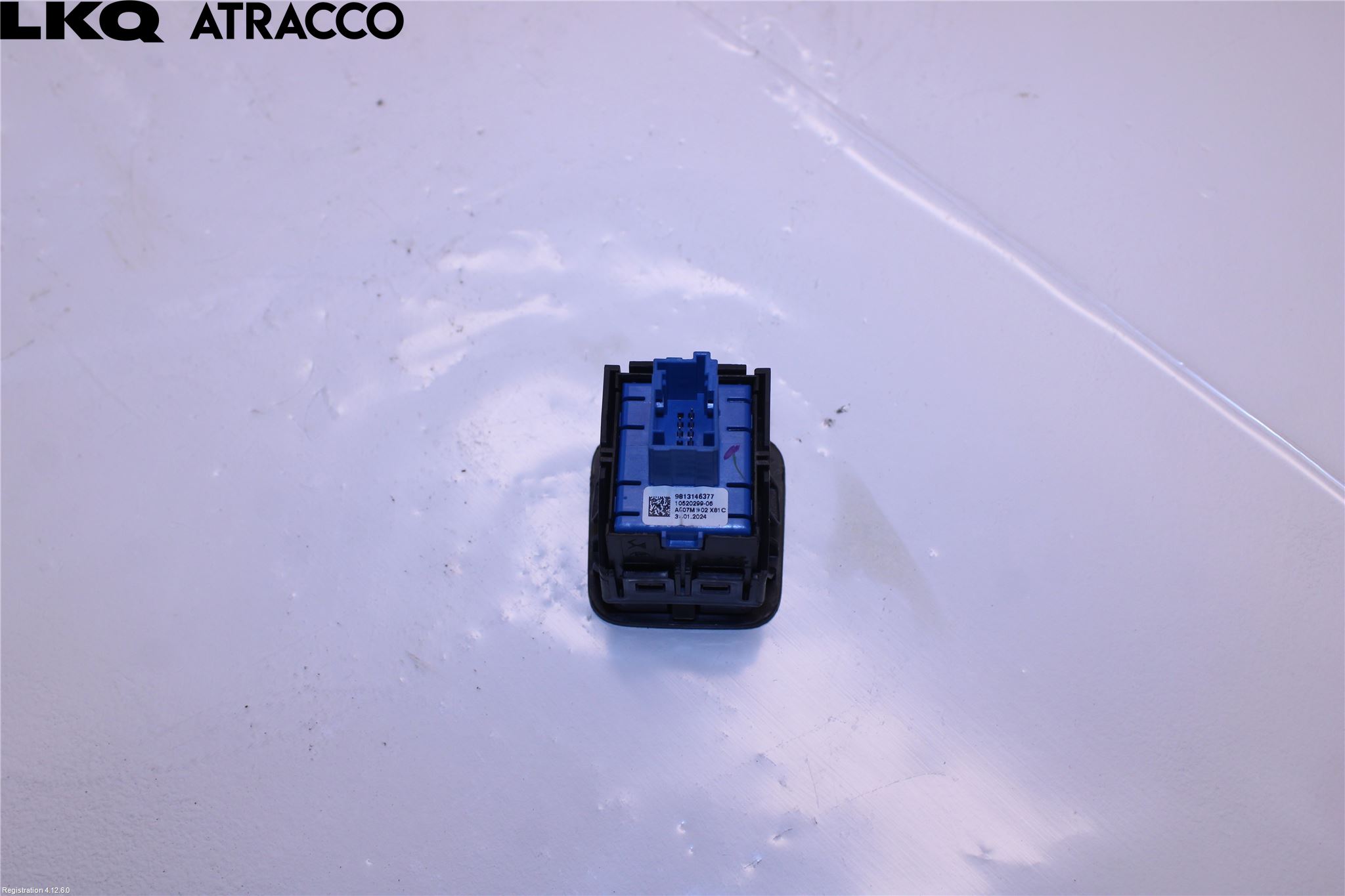 Opel COMBO E 19- Bryter Parkeringsbrems