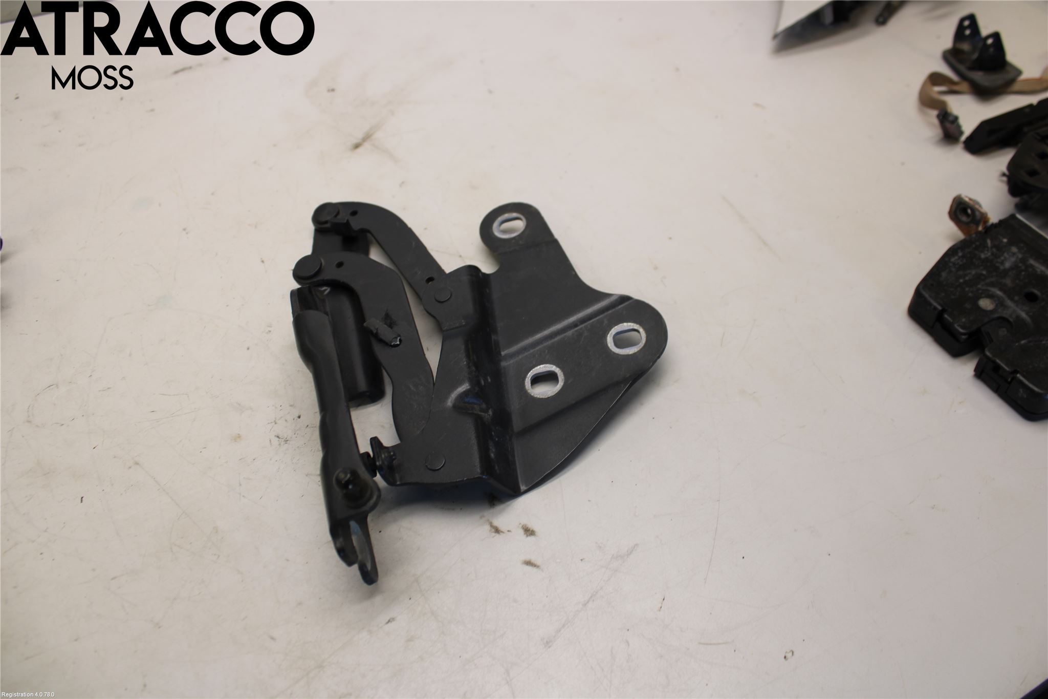 BMW X1 E84 10-15 Panser Hengsel - Hengsler