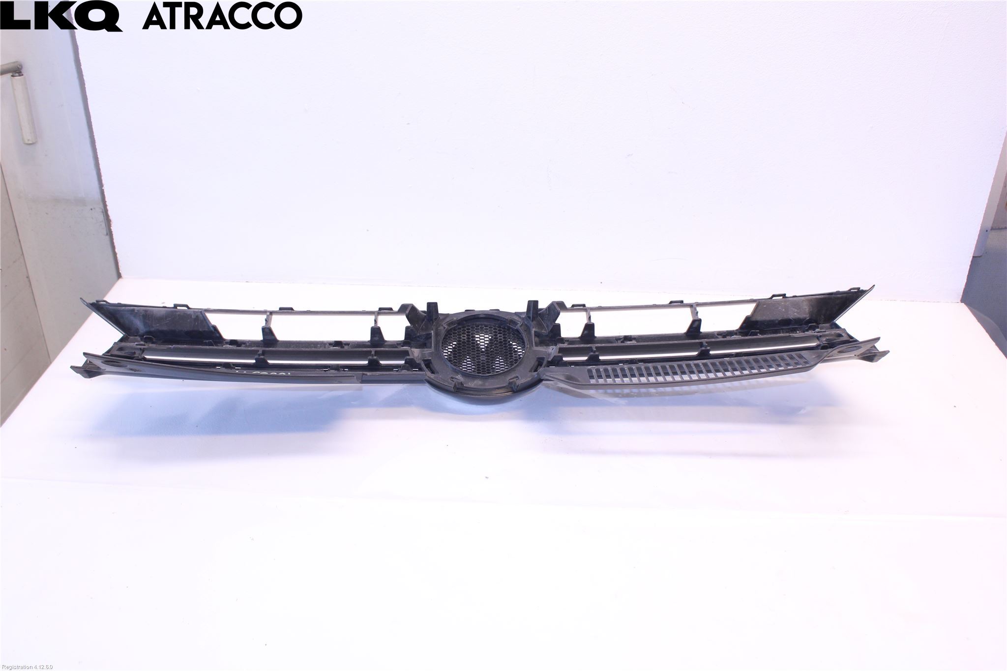 Volkswagen VW GOLF VI 09-13 Grill Komplett