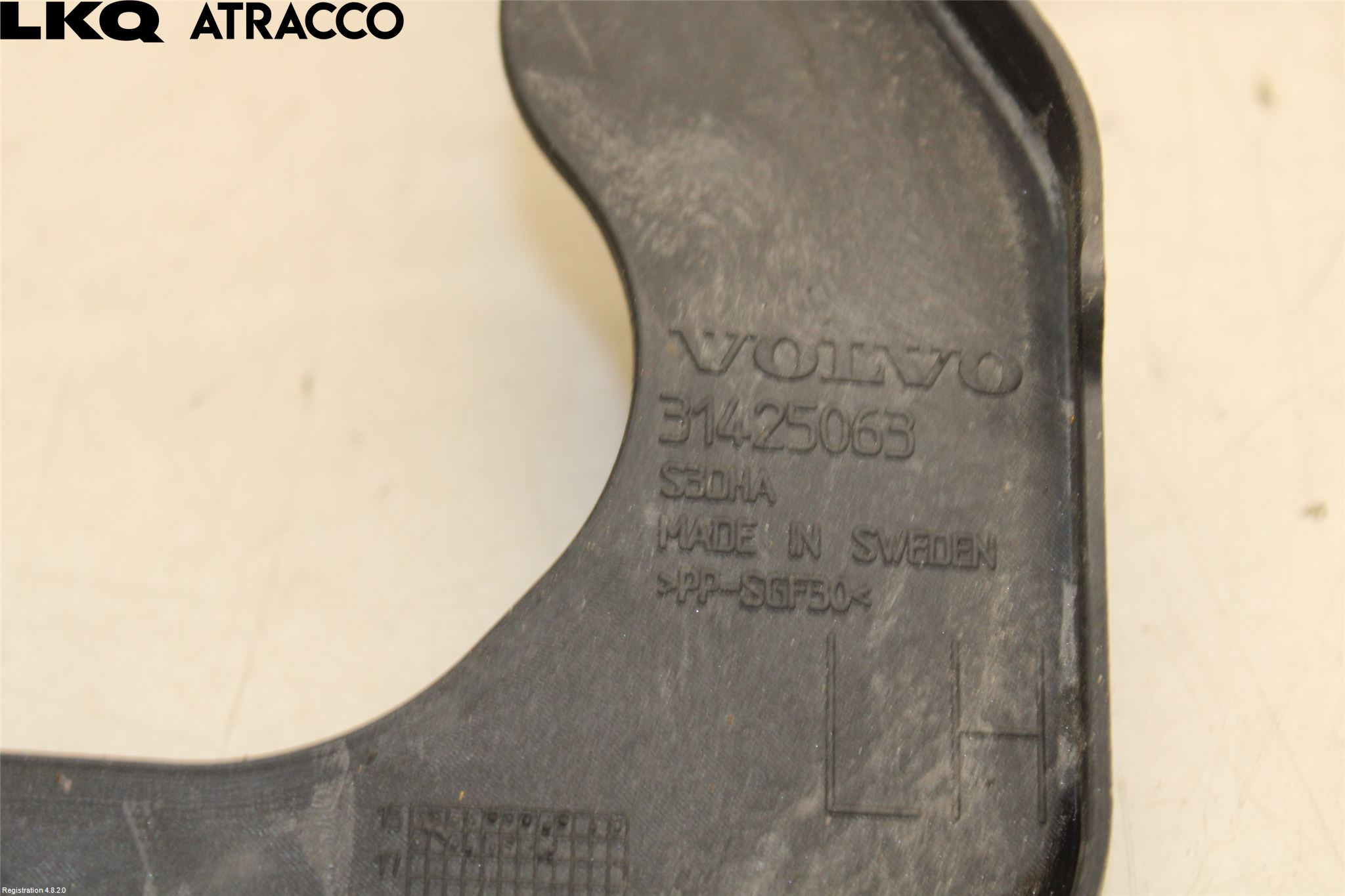 Volvo S90 17->> Støtfangerfeste Bak Venstre