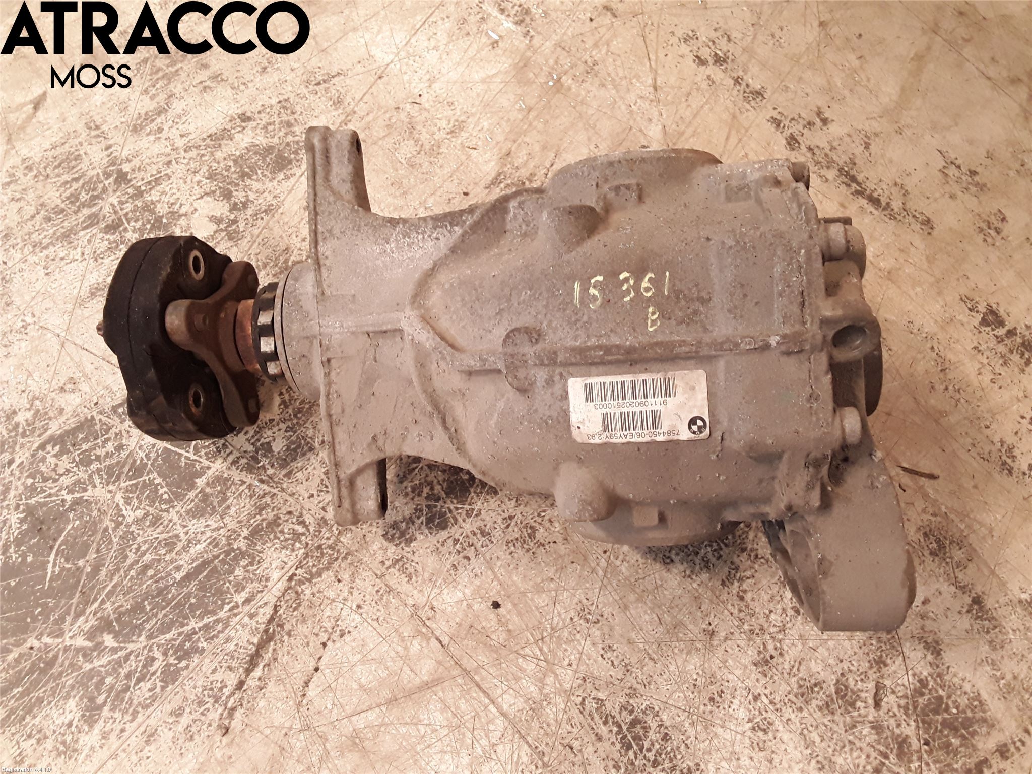 BMW 5 F10/F11/F18 09-17 Bakaksel Kardang Bak -Diff