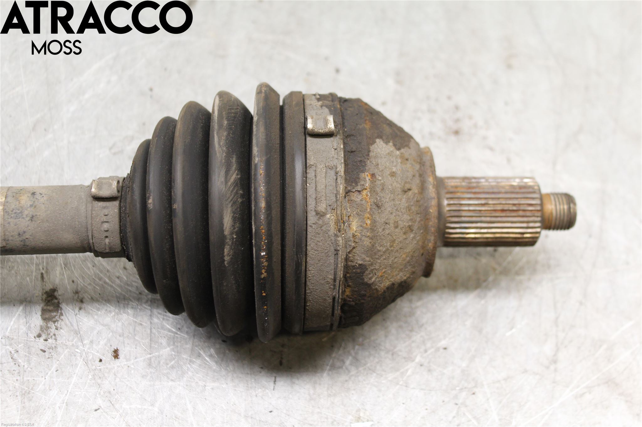 Volkswagen VW POLO 10-17 Drivaksel Foran Kompl Venstre