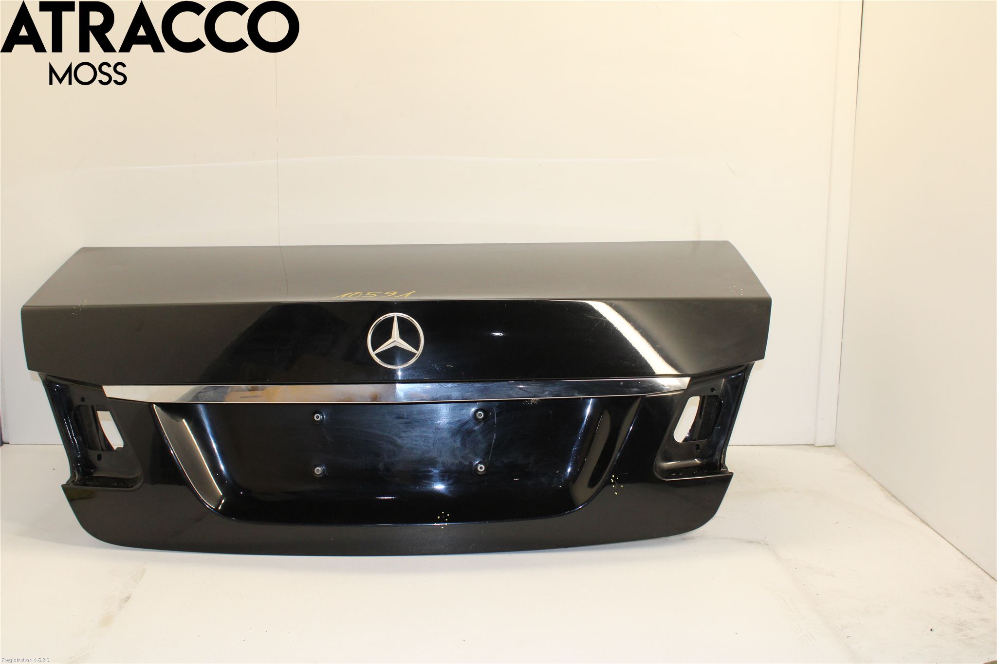 Mercedes-Benz MB E-KLASS (W212) 09-16 Bakluke Koffertlokk