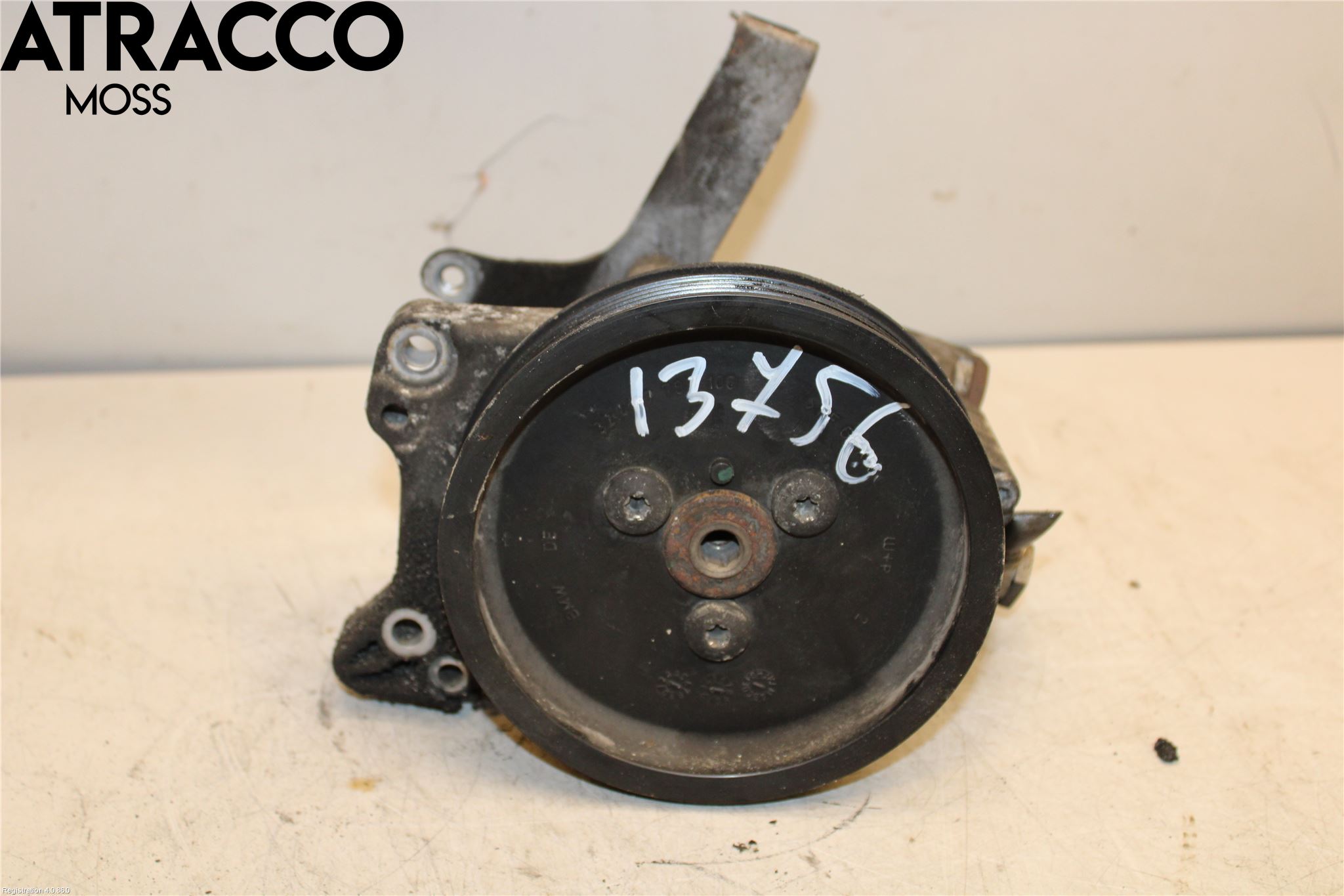 BMW 5 E60/61 Sed/Tou 02-10 Servo Pumpe