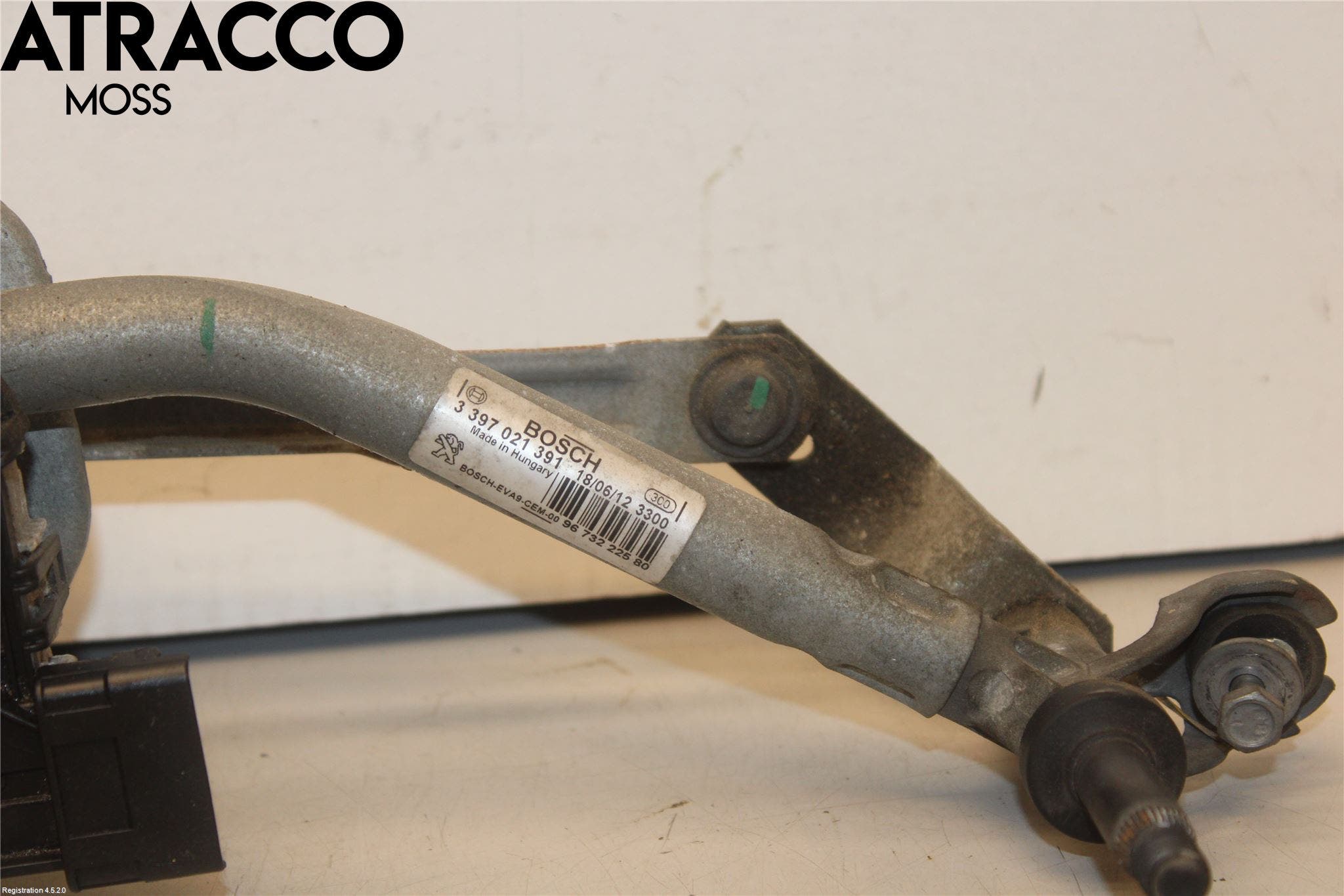 Peugeot 208 12-15 Viskermotor Frontrute