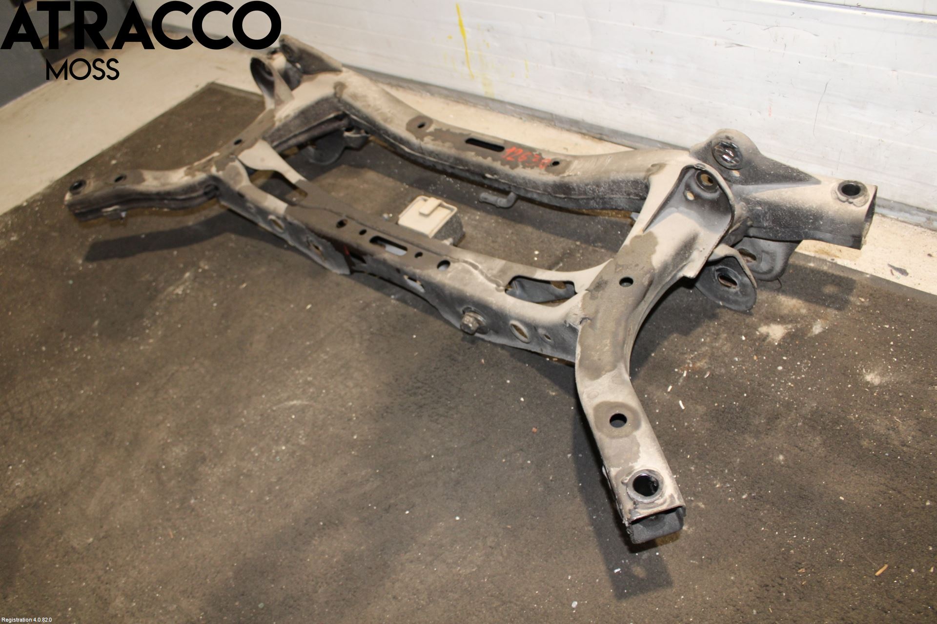 Hyundai KONA/ELECTRIC OS 18-23 Bakaksel Feste Travers-Ramme