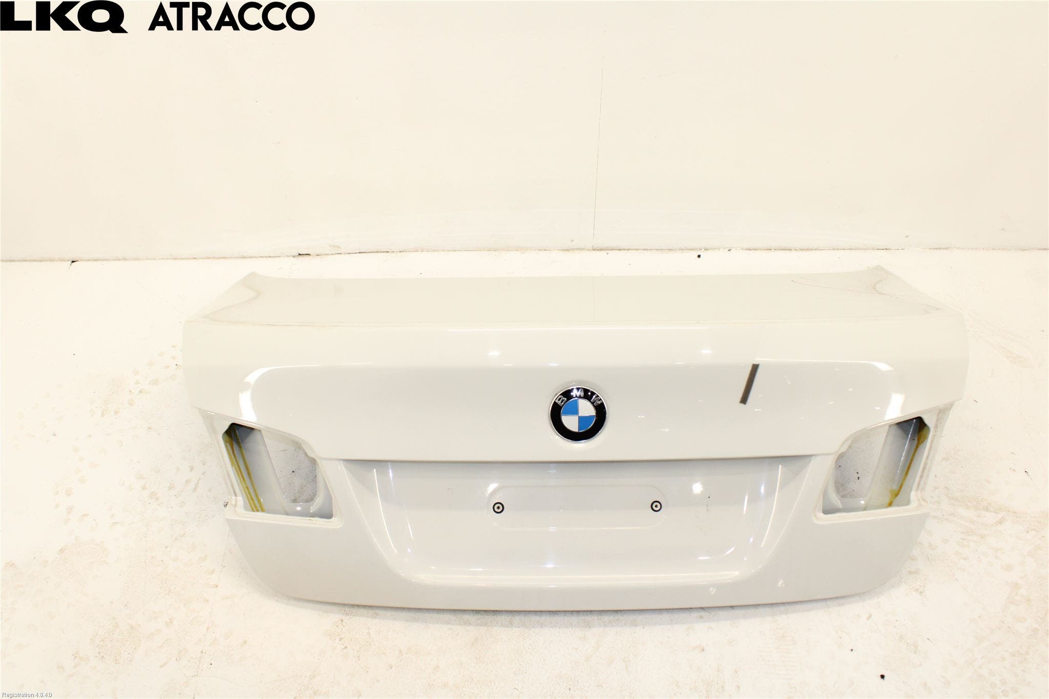 BMW 5 F10/F11/F18 09-17 Bakluke Koffertlokk