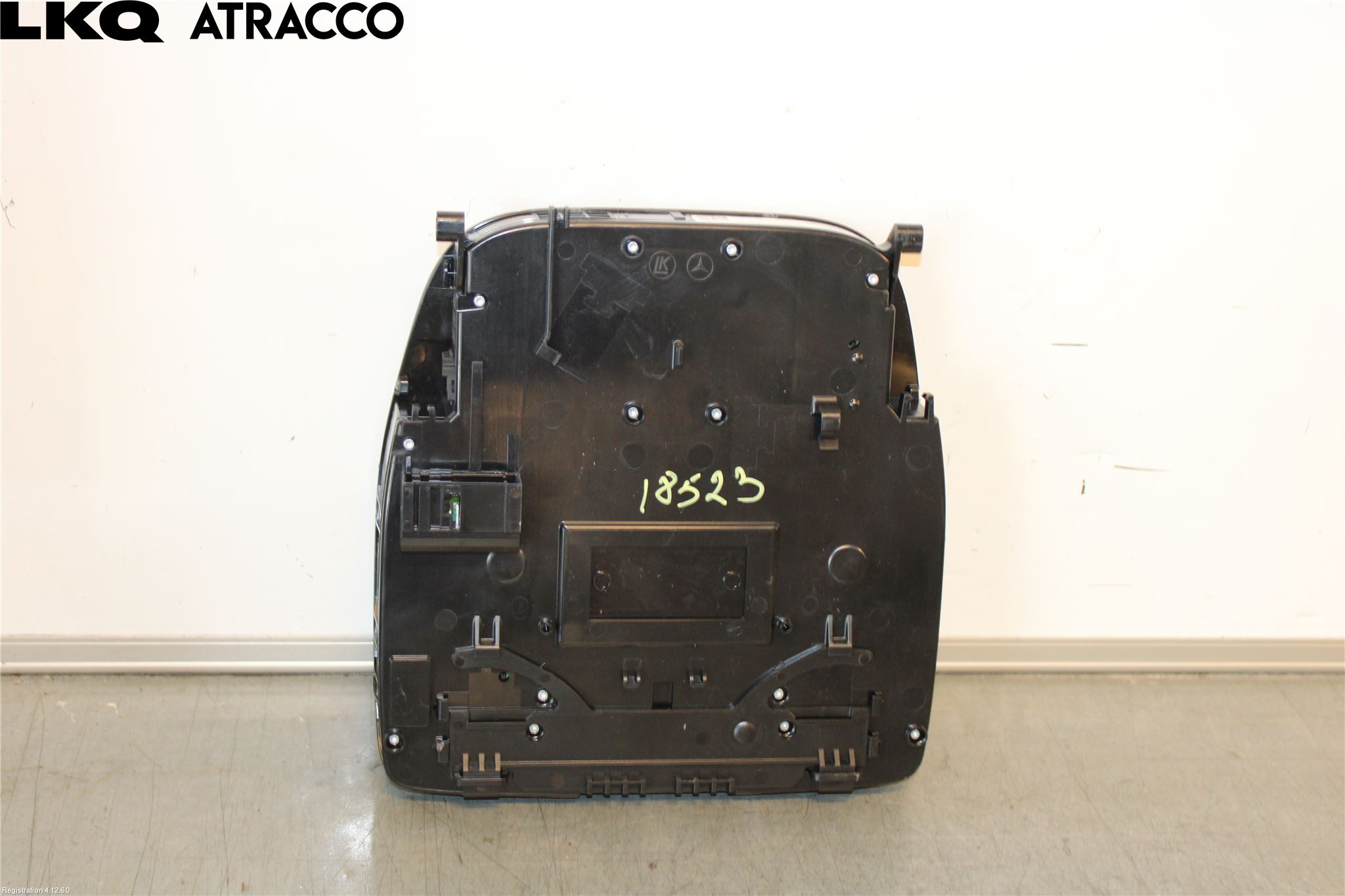 Mercedes-Benz MB EQC (N293) 20- Innr Taklys