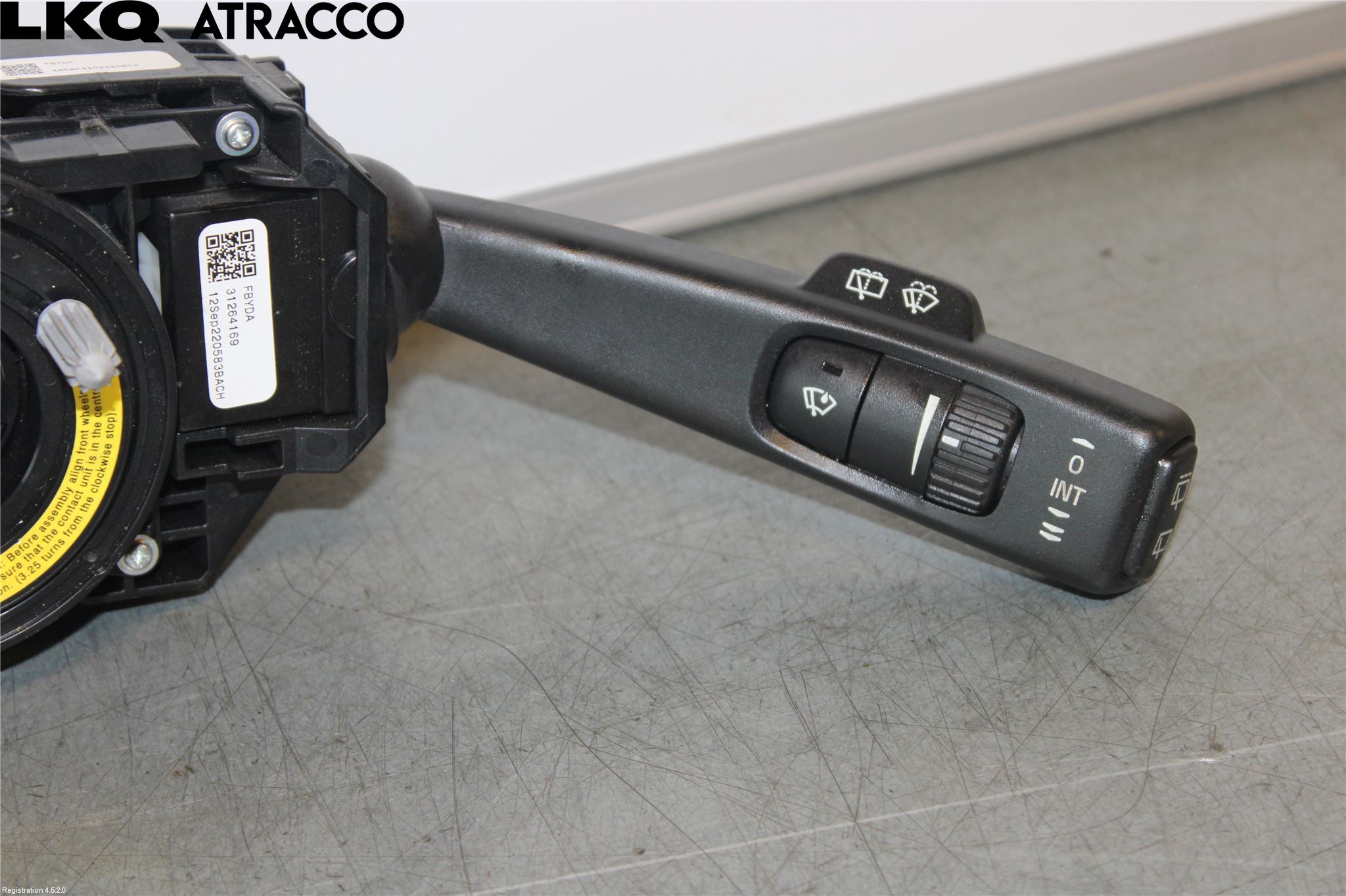 Volvo V40 12-19 Bryter Ratt Visker - Spyler