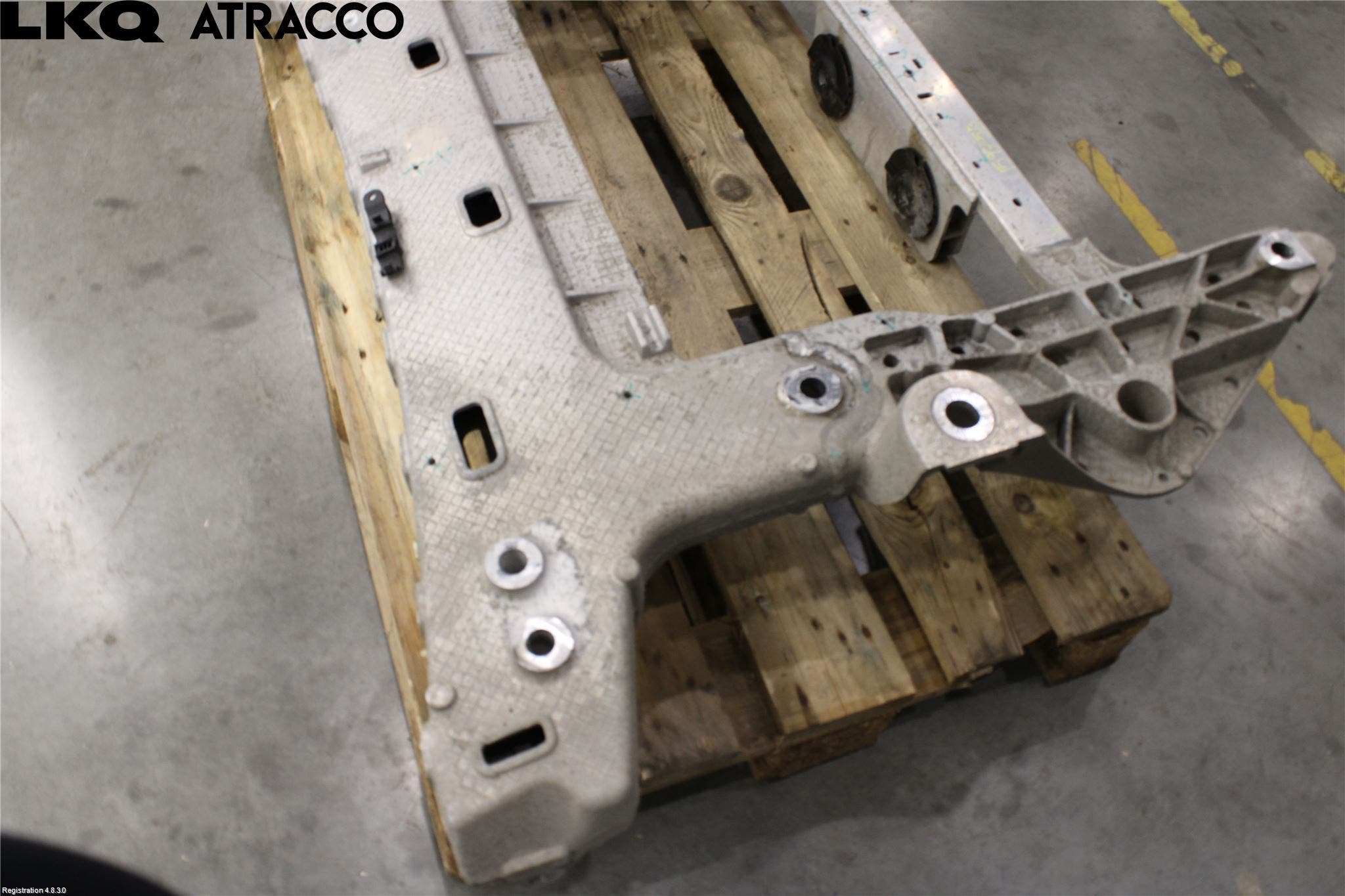 Ford E-TRANSIT SKÅP/BUSS 22- Travers Feste