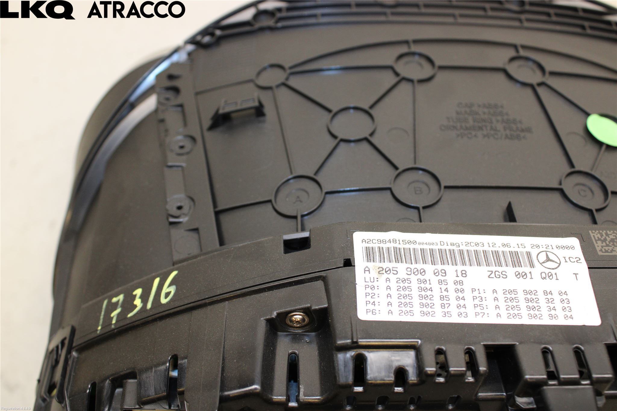 Mercedes-Benz MB C-KLASS (W205) 14-21 Instrument Ramme