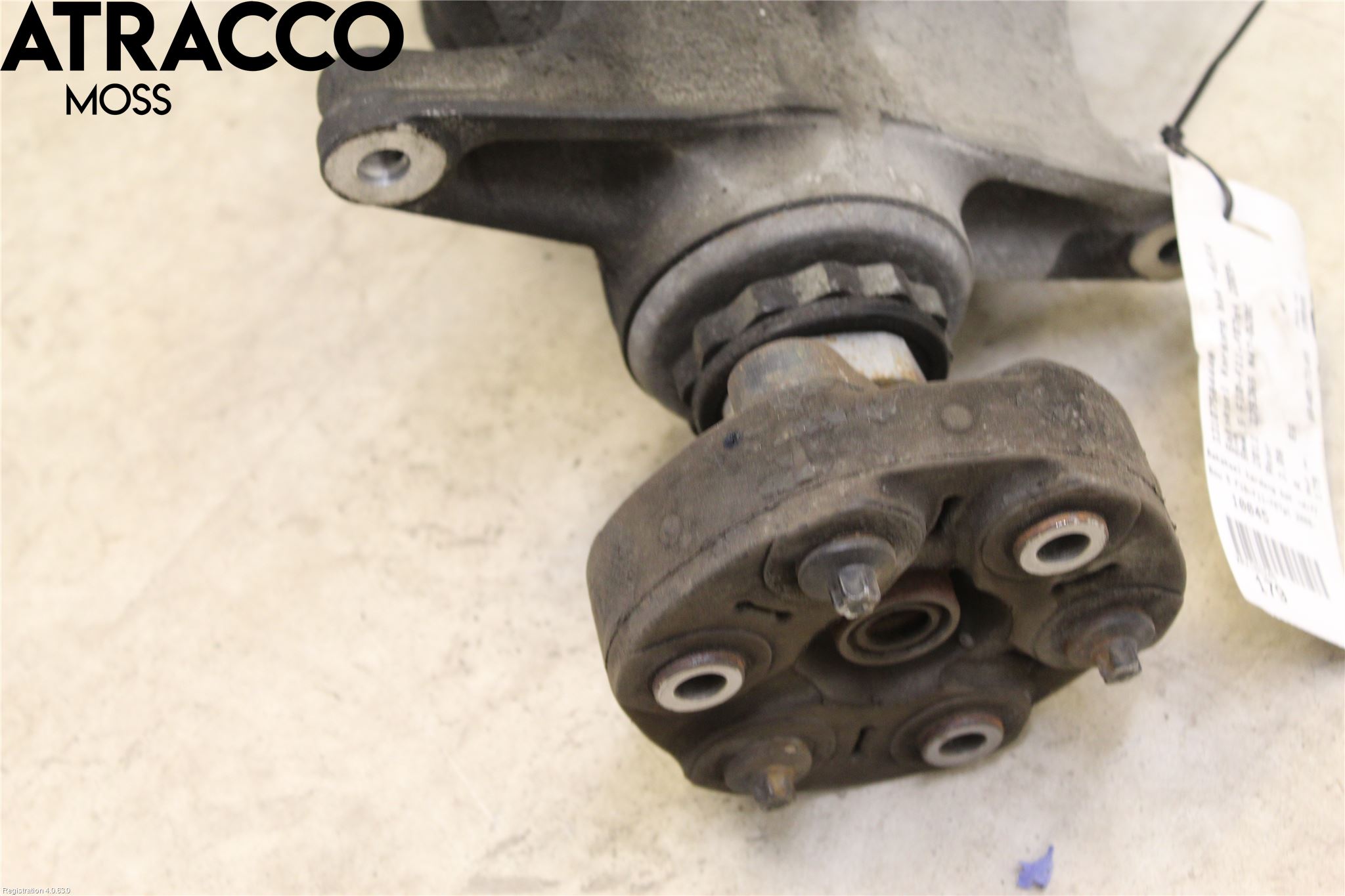 BMW 5 F10/F11/F18 09-17 Bakaksel Kardang Bak -Diff