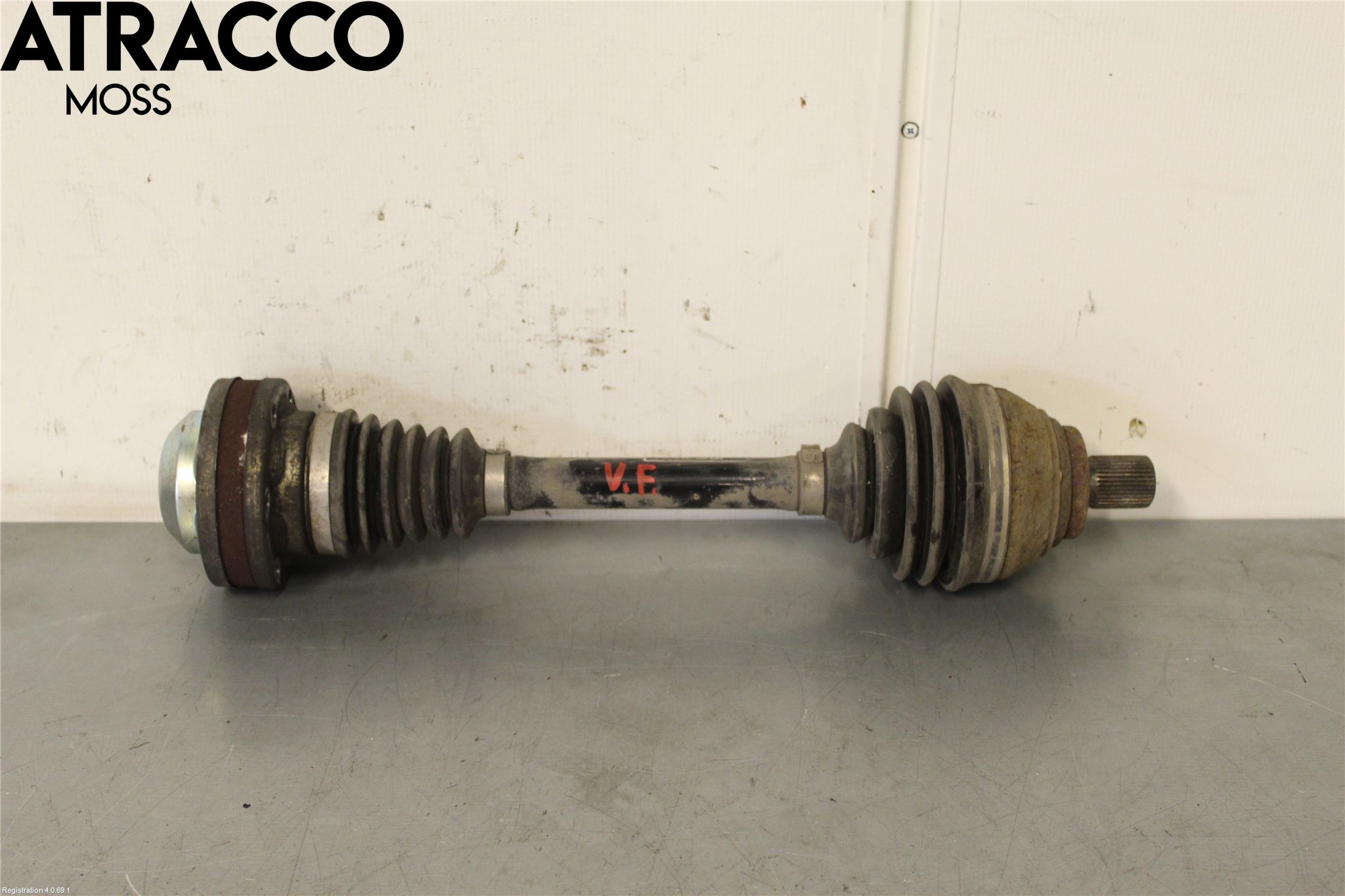 Volkswagen VW TIGUAN 07-16 Drivaksel Foran Kompl Venstre