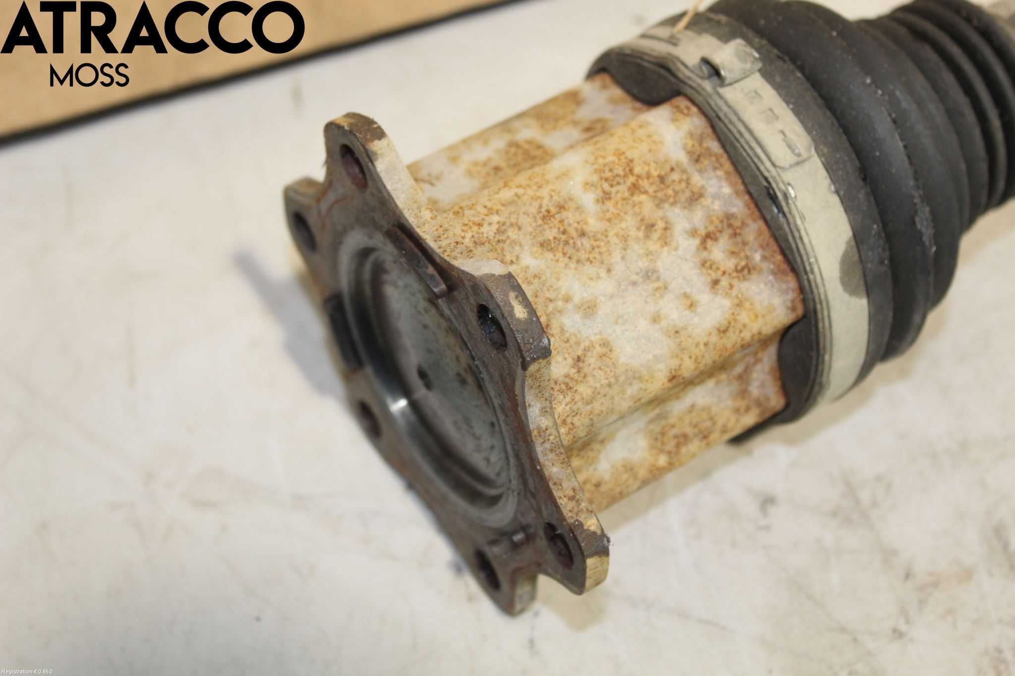 Skoda SUPERB 09-15 Drivaksel Foran Kompl Venstre